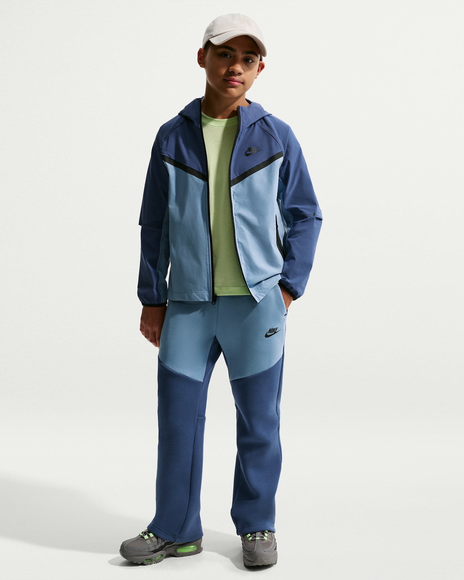 Nike Sportswear Tech Fleece Big Kids' (Boys') Open-Hem Pants - Mystic Navy/Work Blue/Black/Black