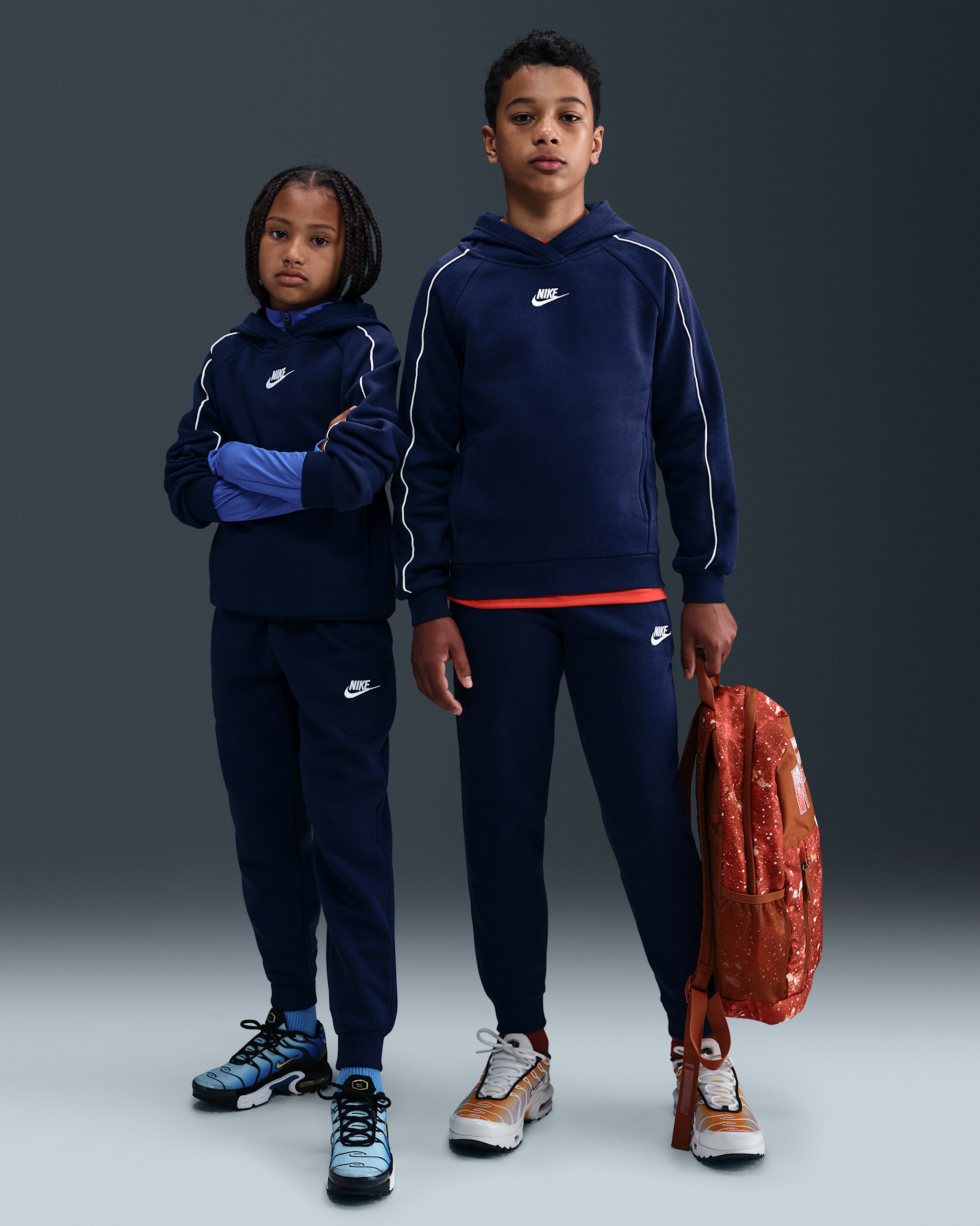 Nike Sportswear Club Fleece Older Kids' Hooded Tracksuit - Midnight Navy/Midnight Navy/White/White