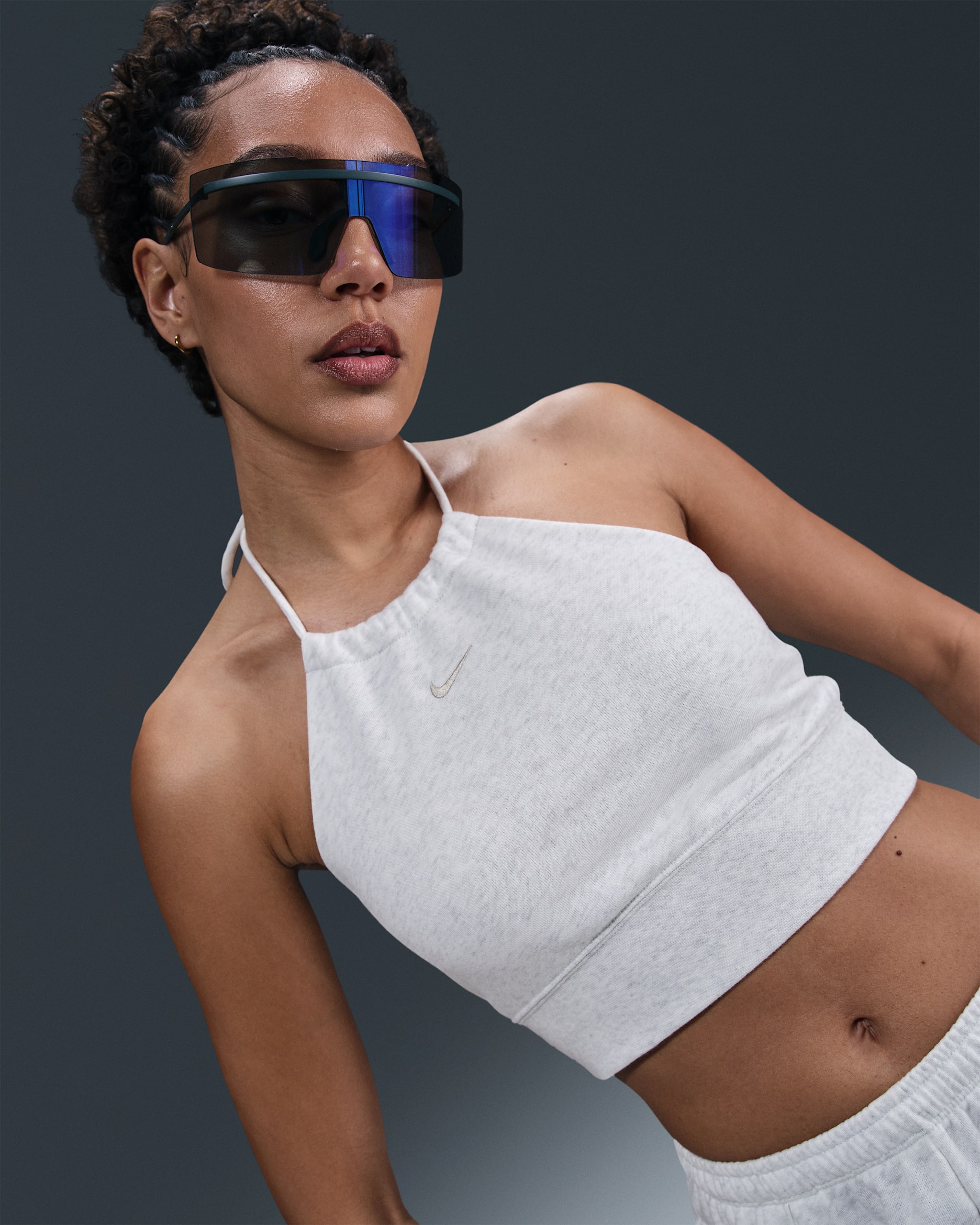 나이키 스포츠웨어 칠 테리 여성 슬림 크롭 프렌치 테리 홀터 탑 - 버치 헤더/라이트 오어우드 브라운