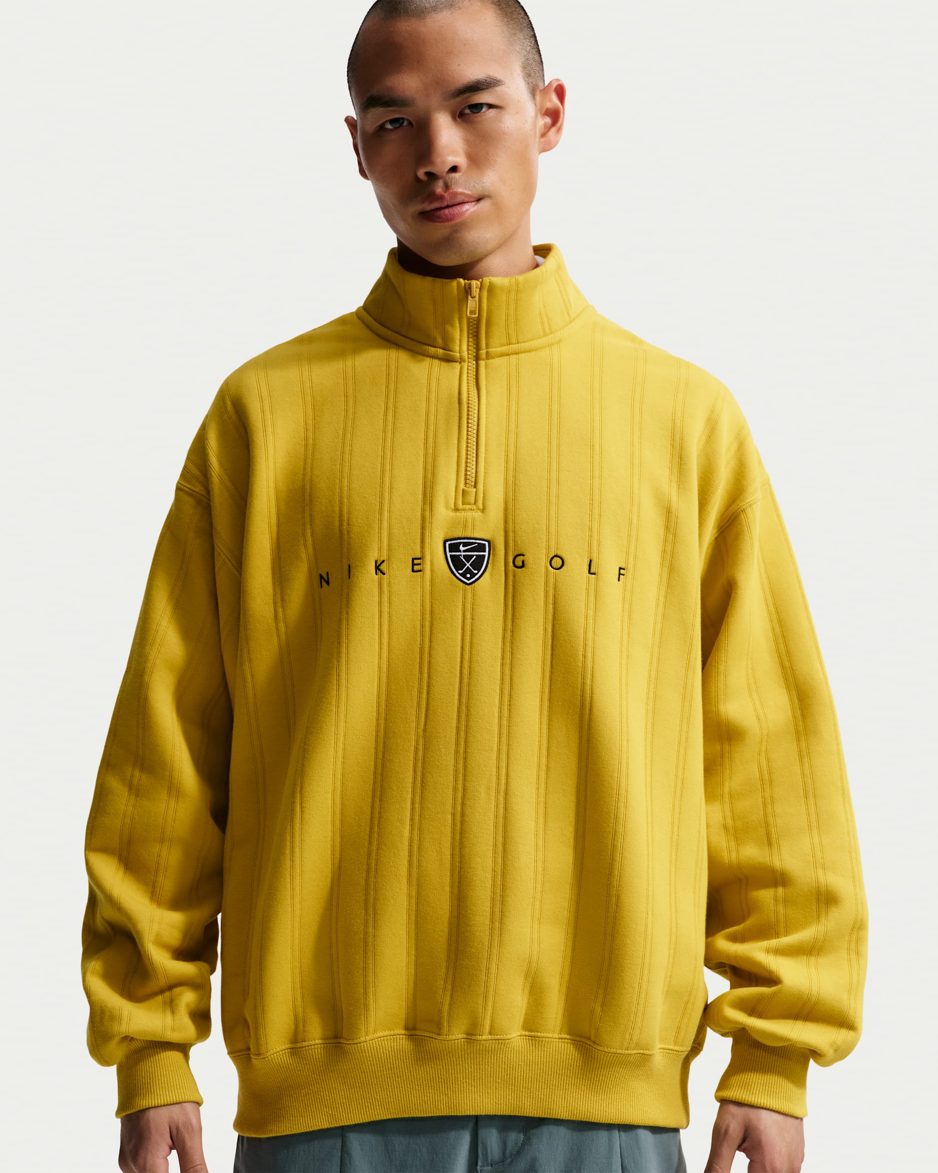 나이키 페어웨이 프레쉬 남성 써마 핏 오버사이즈 하프집 골프 탑 - 사프란 쿼츠/블랙