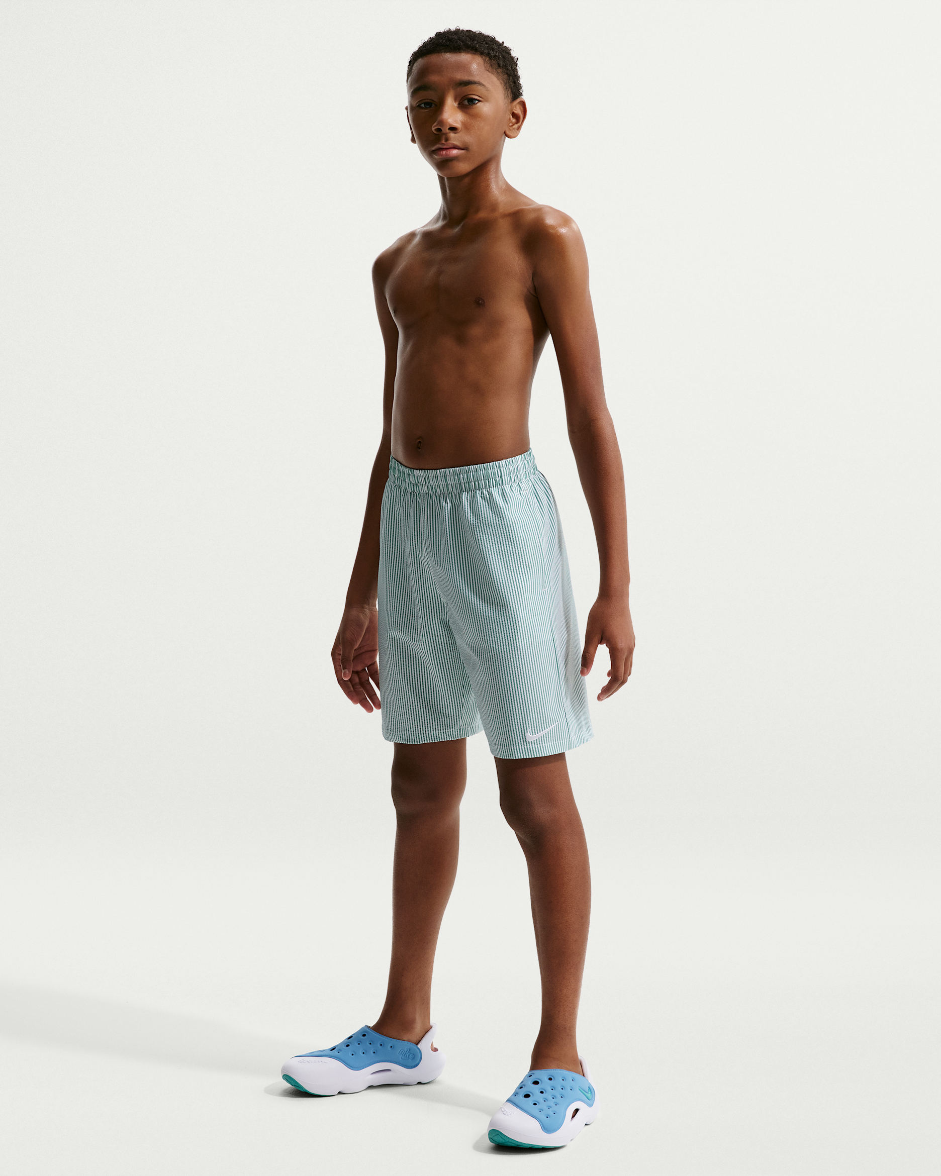 나이키 스윔 브레이커 주니어(남아) 리플 텍스처 7인치 브리프 라인드 발리 쇼츠 - 말라카이트/화이트/화이트/화이트