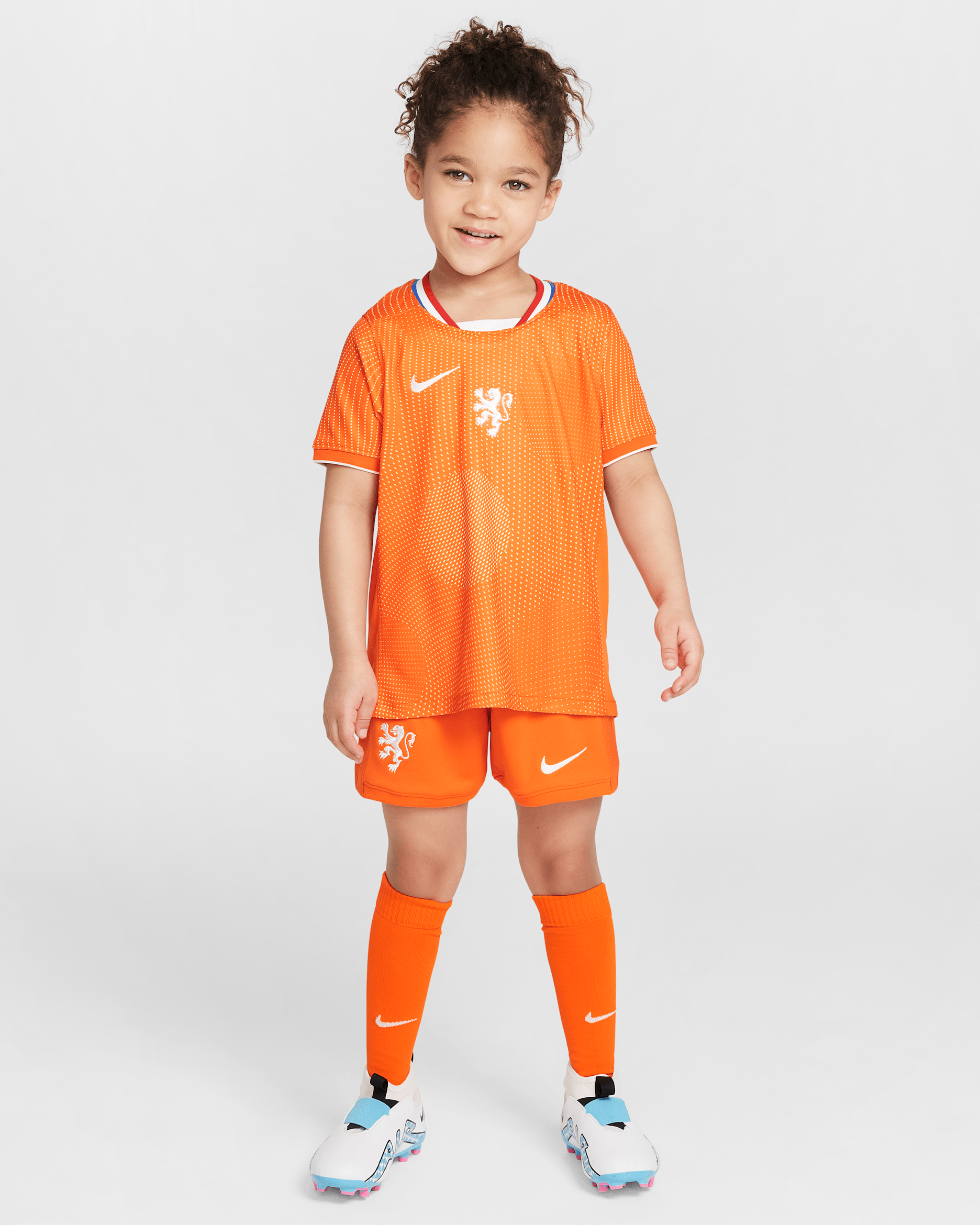 Netherlands 2025/26 Stadium Home Younger Kids' Nike Football Replica 3-Piece Kit - Safety Orange/White
