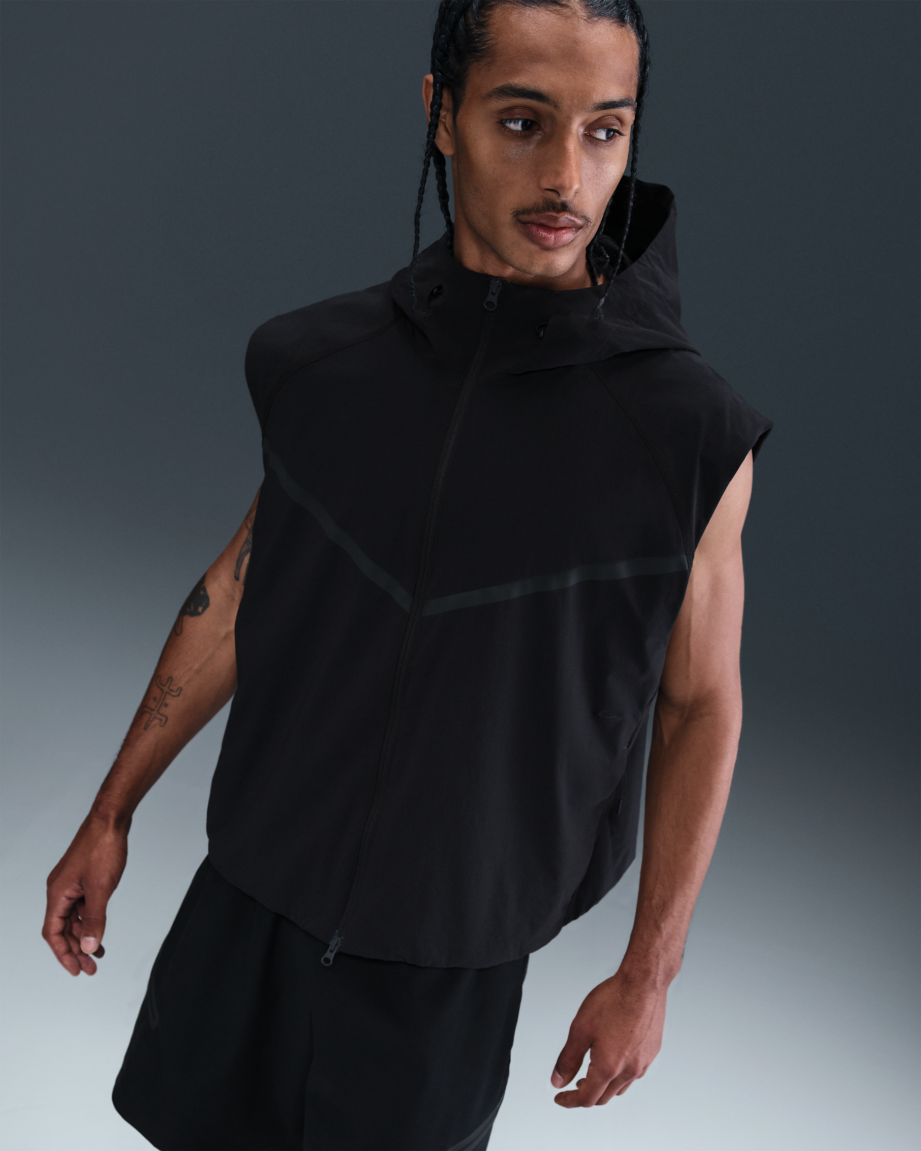 Nike Tech Men's Dri-FIT Woven Windrunner Gilet - Black/Black