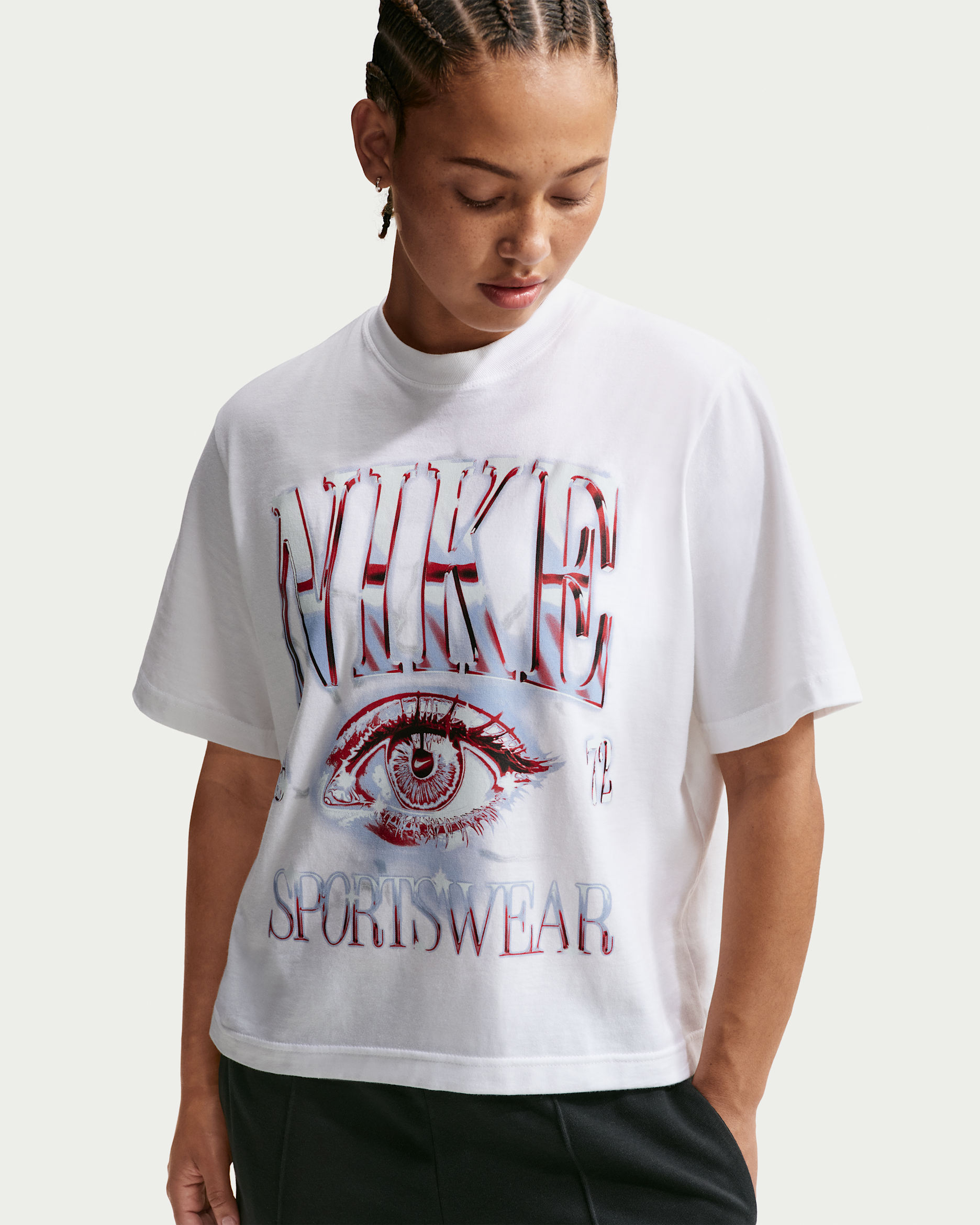 Playera de corte cuadrado para mujer Nike Sportswear Essentials - Blanco