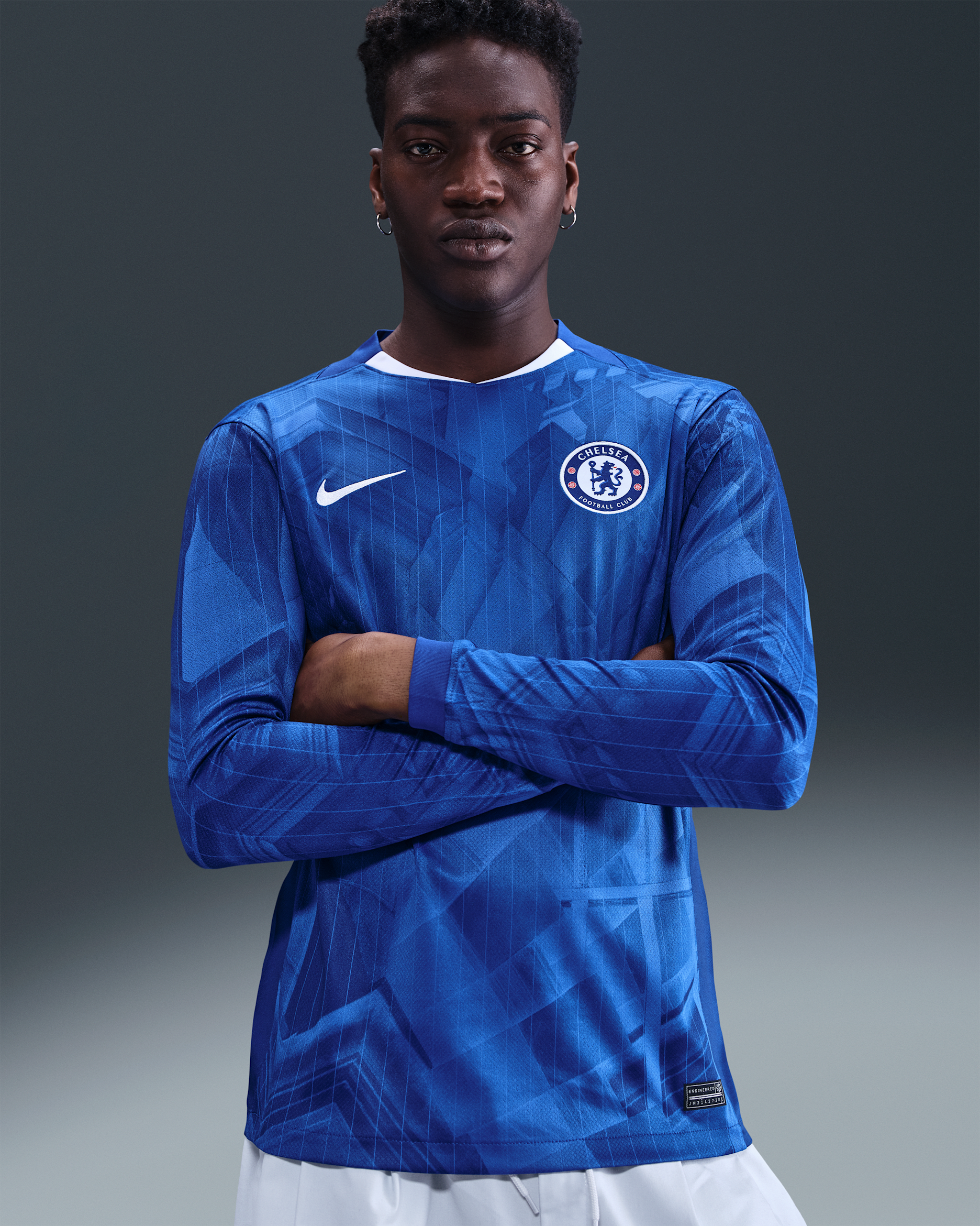Chelsea FC local 2025/26 Stadium Jersey de fútbol de manga larga Nike Dri-FIT Replica para hombre - Azul enérgico/Blanco/Rojo velocidad/Blanco