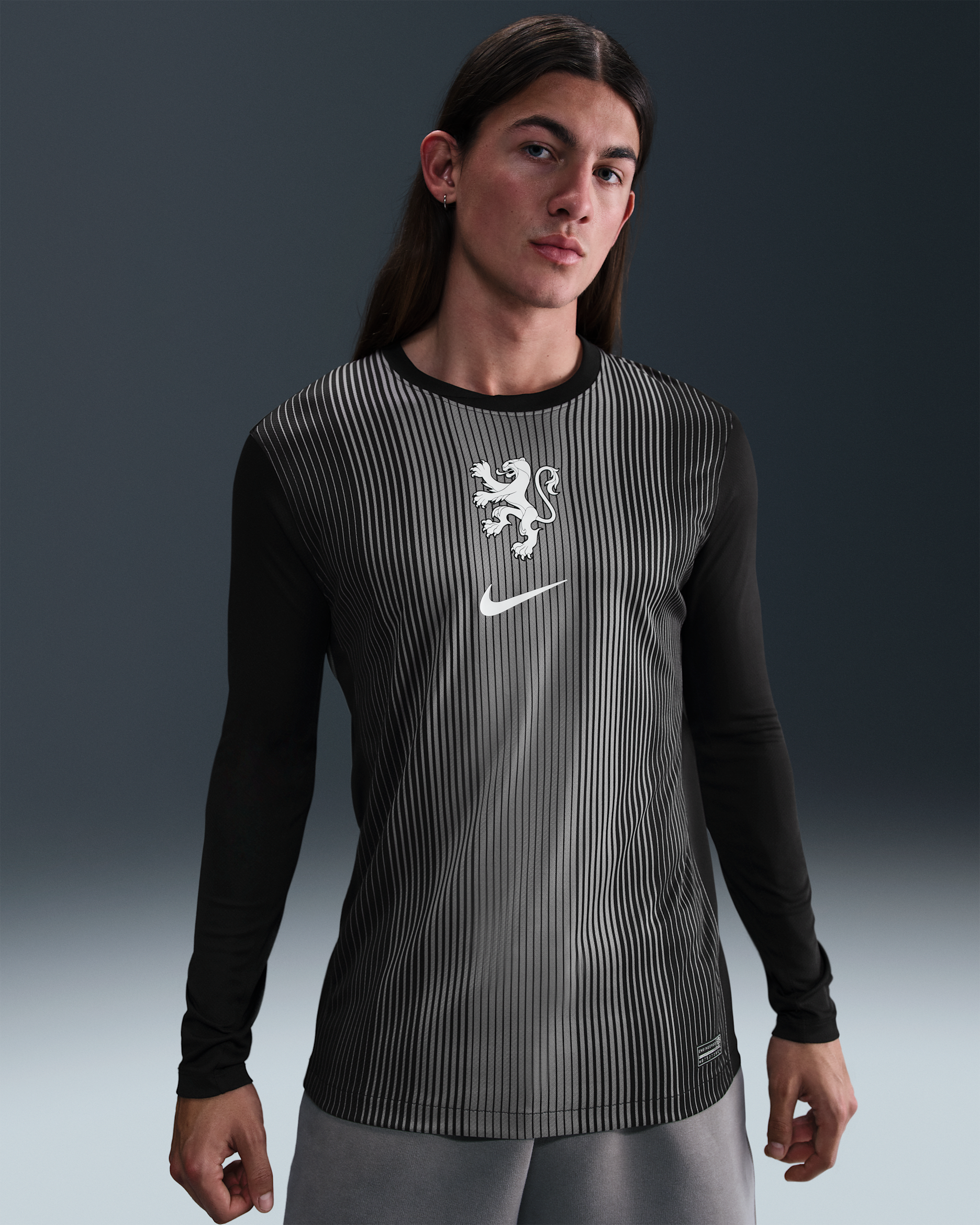Netherlands 2025/26 Stadium Goalkeeper Men's Nike Dri-FIT Football Replica Long-Sleeve Shirt - Black/Smoke Grey/White