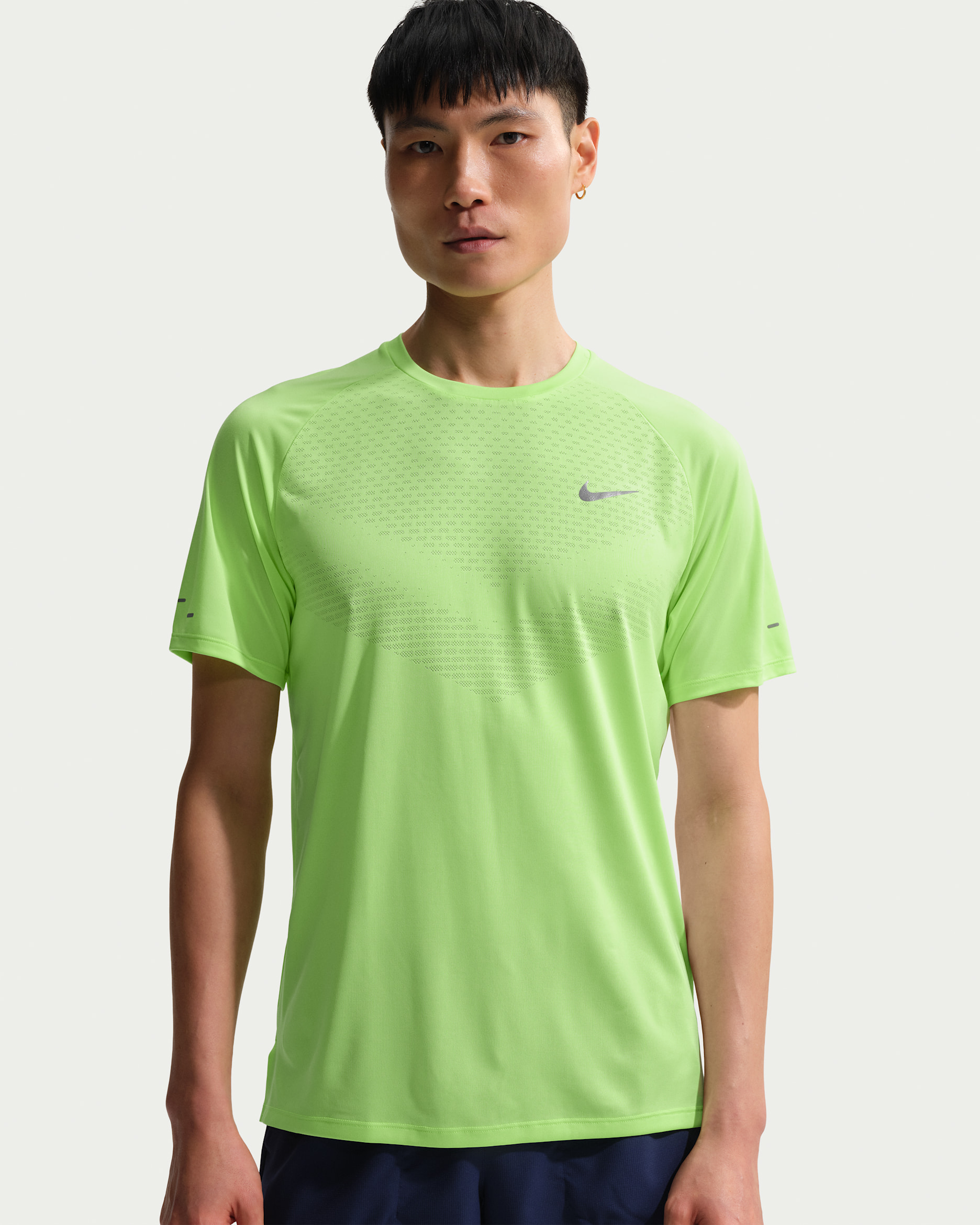 나이키 스트라이드 남성 드라이 핏 ADV 반팔 러닝 탑 - 라임 블라스트