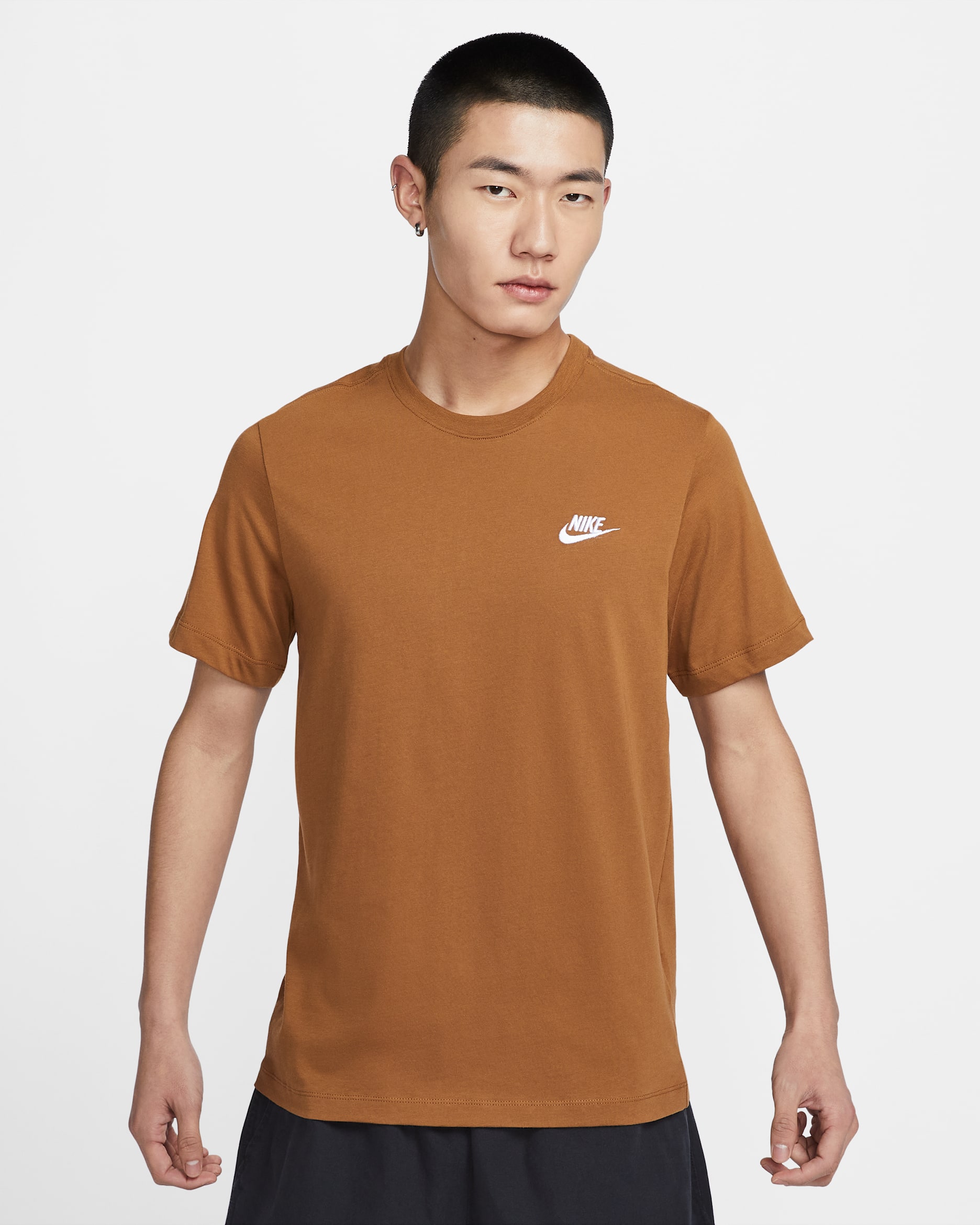 Nike Sportswear Club 男款 T 恤 - Light British Tan
