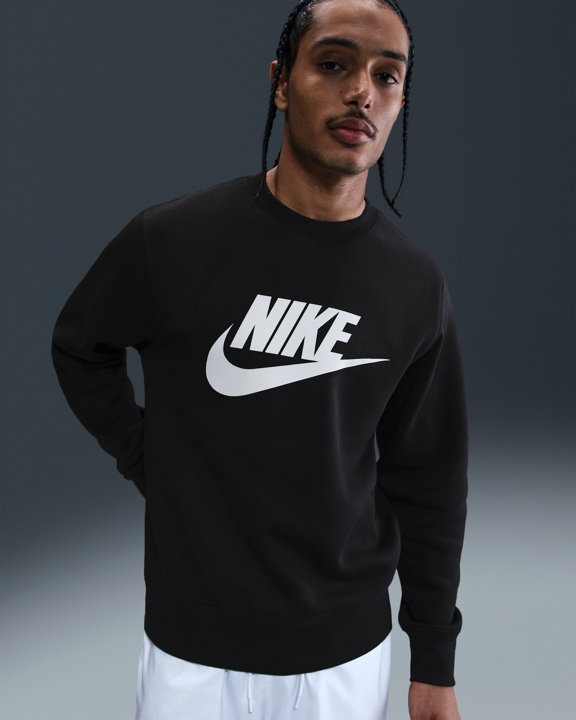 Nike Sportswear Club Men's Graphic Fleece Crew-Neck Sweatshirt - Black/White