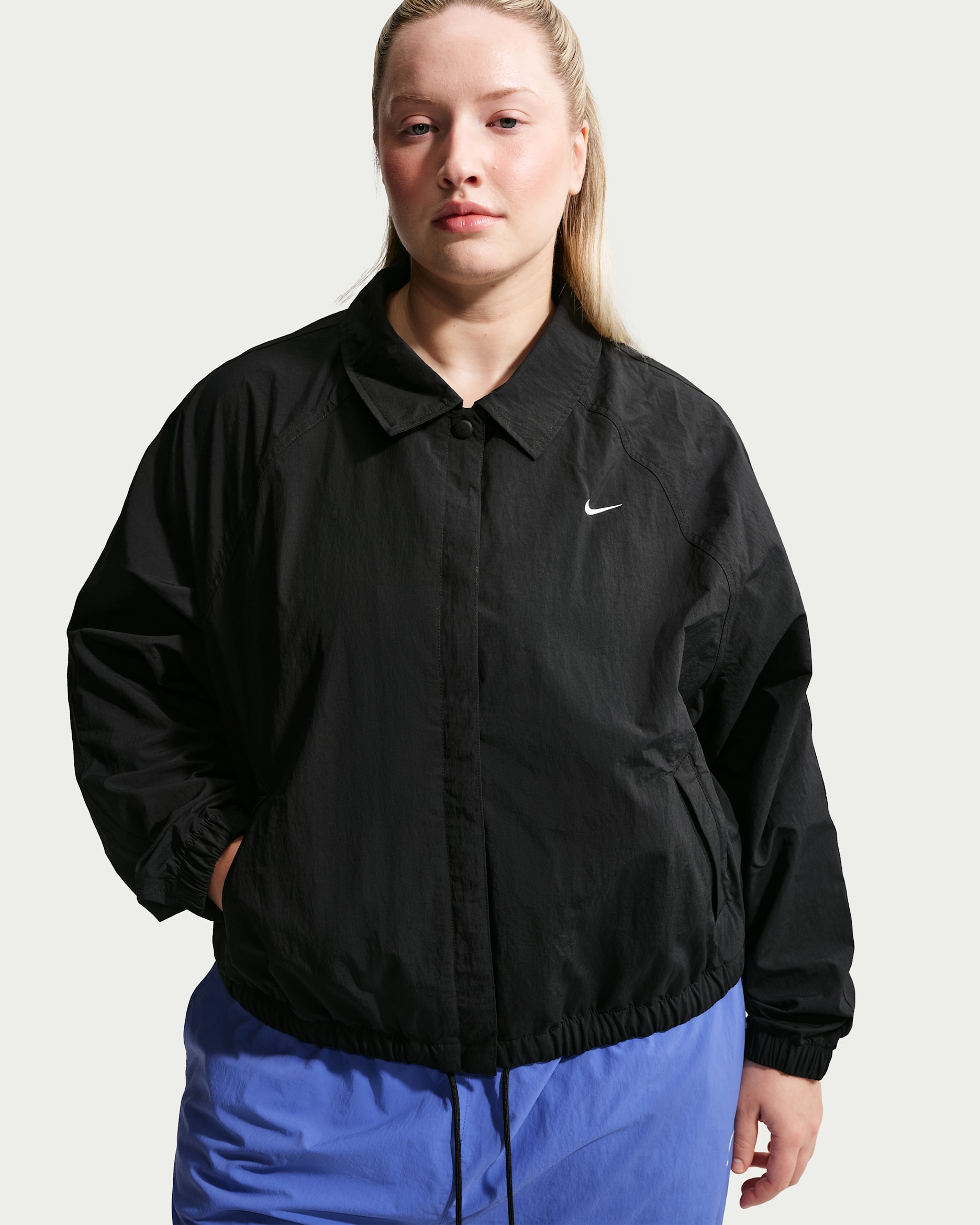 Nike Sportswear Women's Oversized Coaches Jacket (Plus Size) - Black/Sail