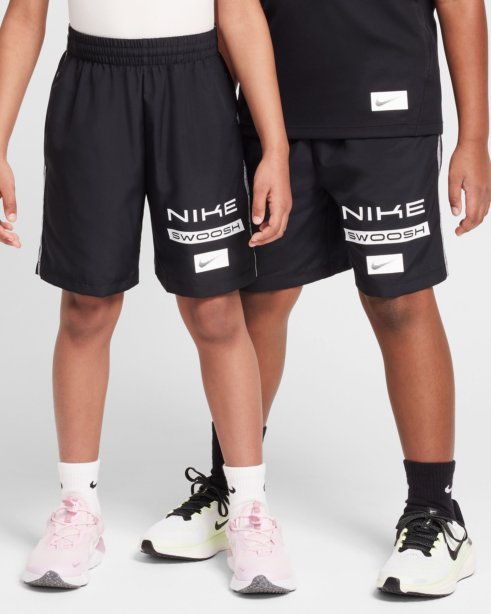 Nike Multi Older Kids' (Boys') Dri-FIT Woven Shorts - Black/White
