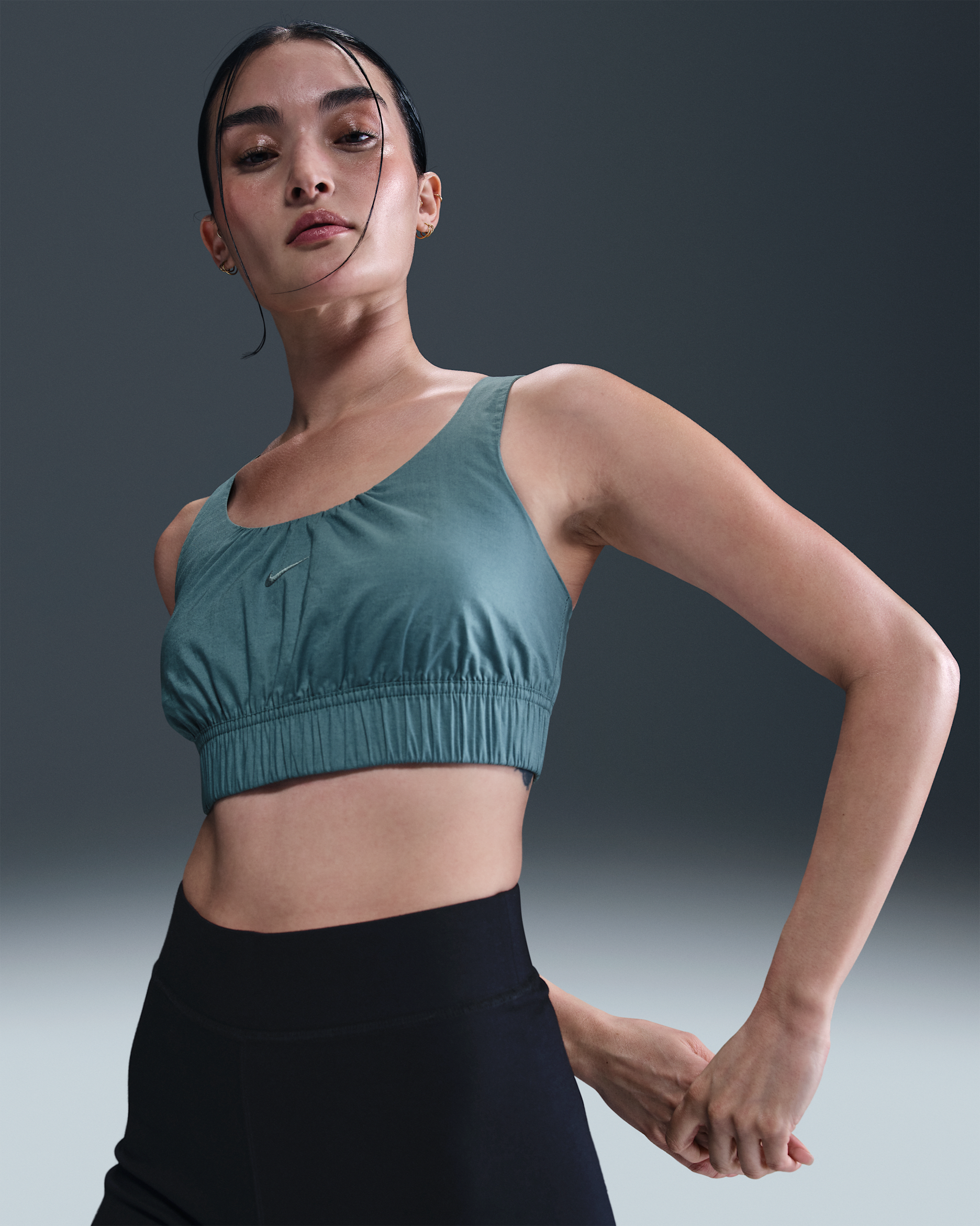 เสื้อกล้ามเอวลอยทรงเข้ารูปผู้หญิง Nike Sportswear Chill Poplin - Smokey Blue/Smokey Blue