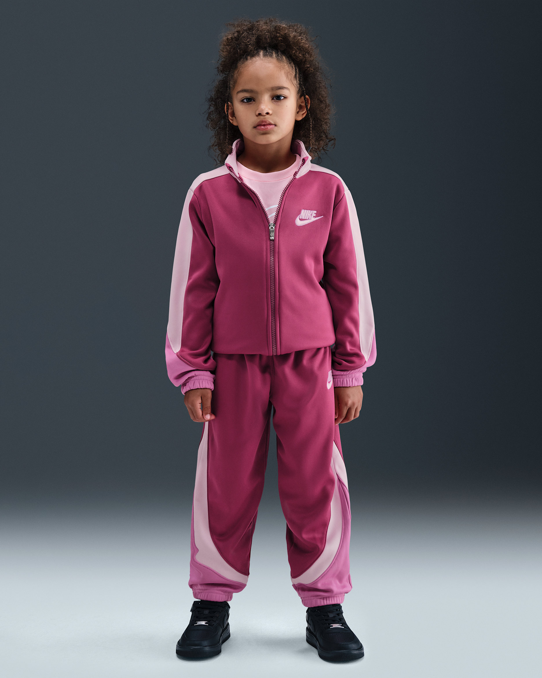Conjunto de 2 piezas Propus en colores contrastantes para niños talla pequeña Nike - Remolacha dulce