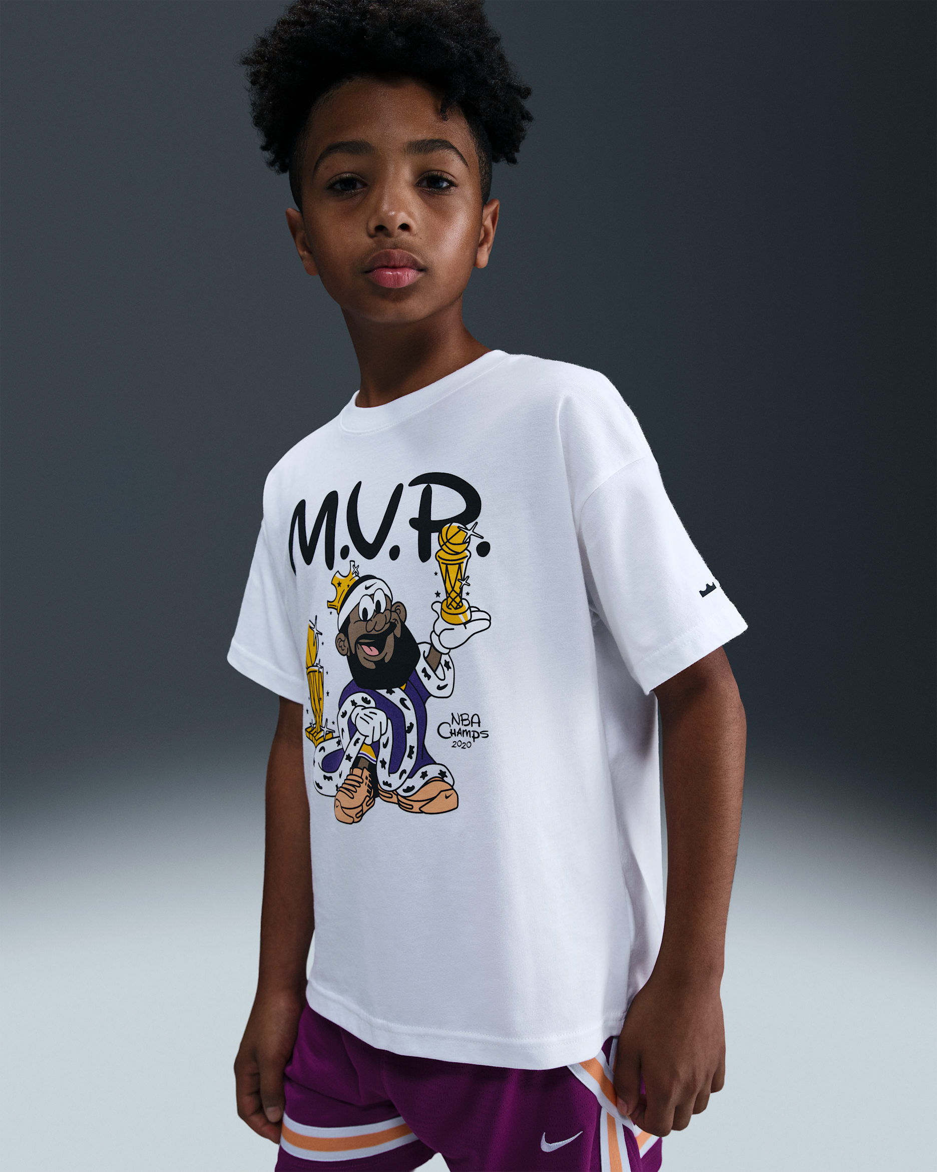 Playera de básquetbol Max90 para niños talla grande de LeBron "Bubble Boy" - Blanco
