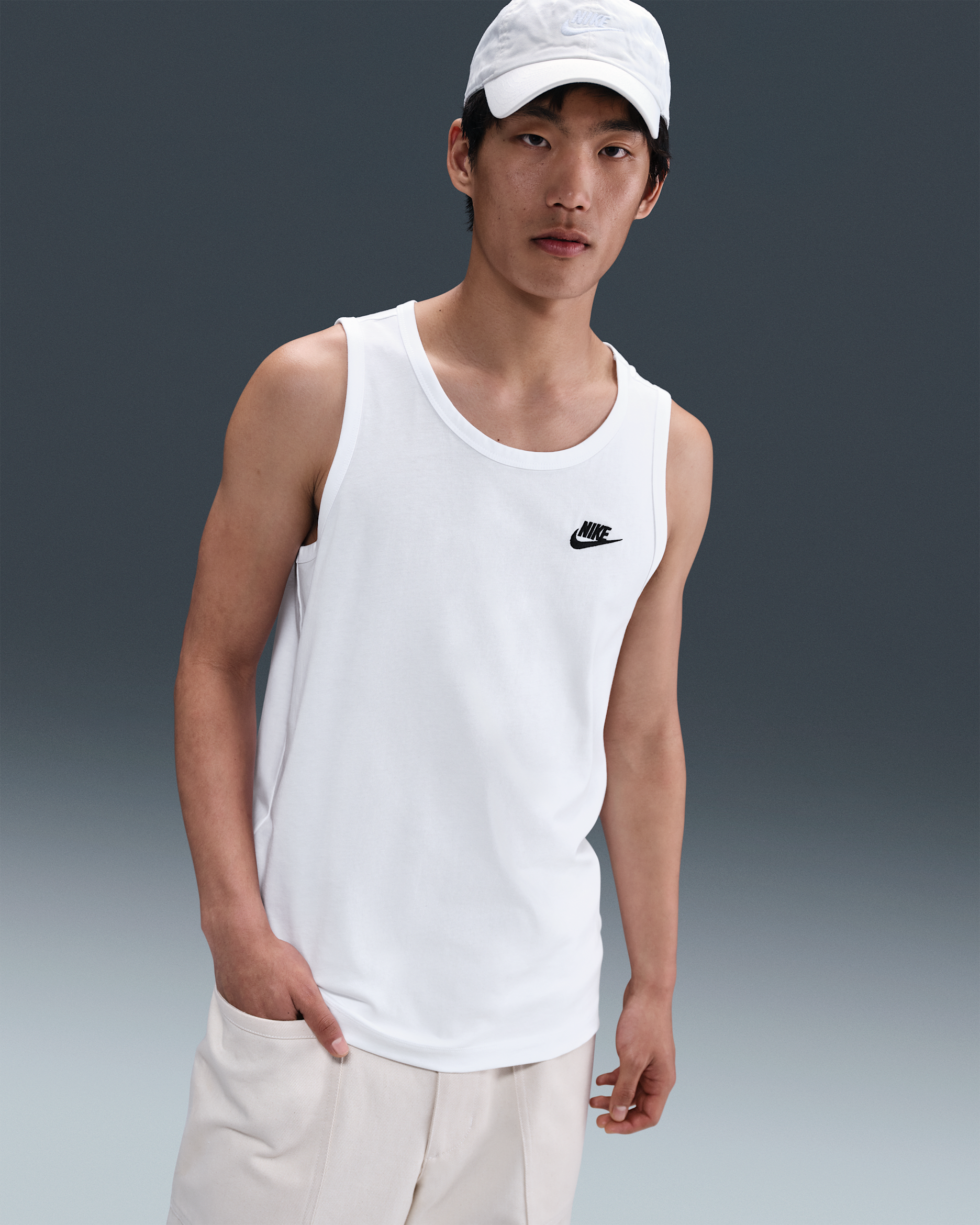 Nike Sportswear 男款背心 - 白色/黑色