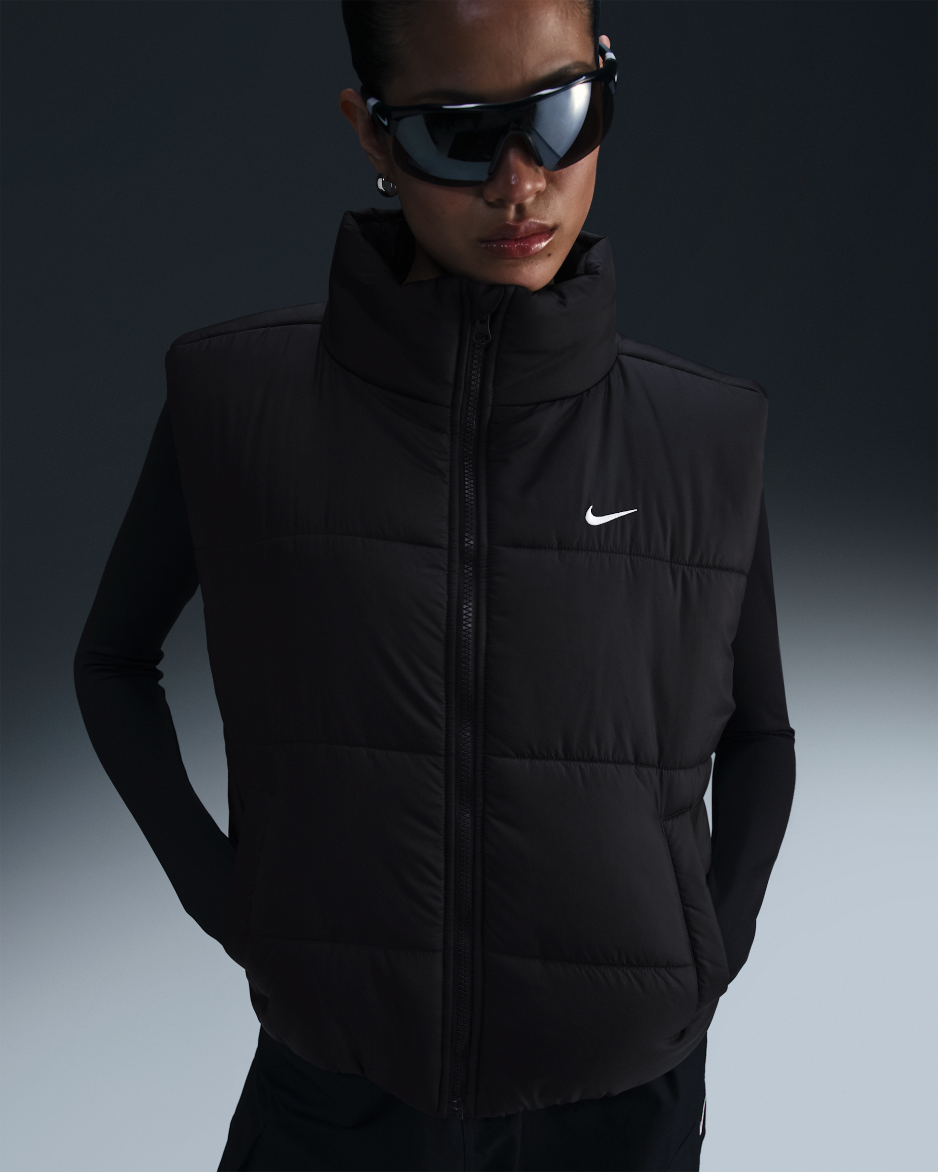 ブラック（黒）系 Nike(ナイキ) ダウンベスト(メンズ) - ブランド通販