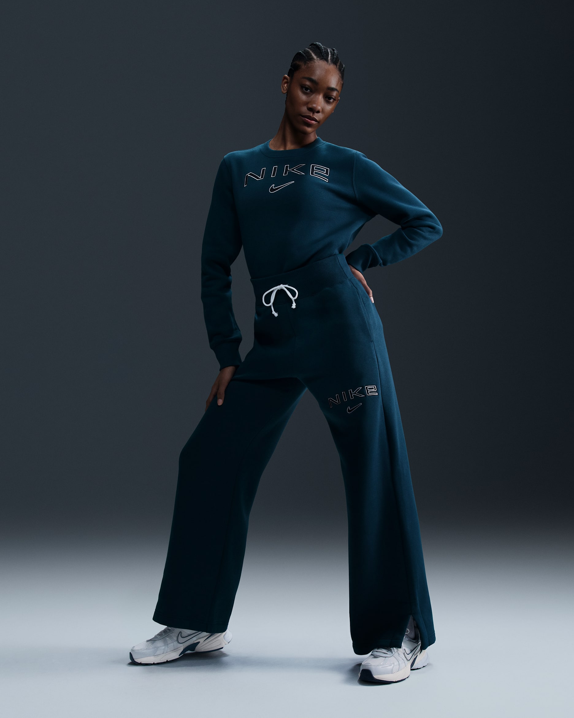 Pants con logotipo de piernas anchas y tiro alto para mujer Nike Sportswear Phoenix Fleece - Azul marino militar