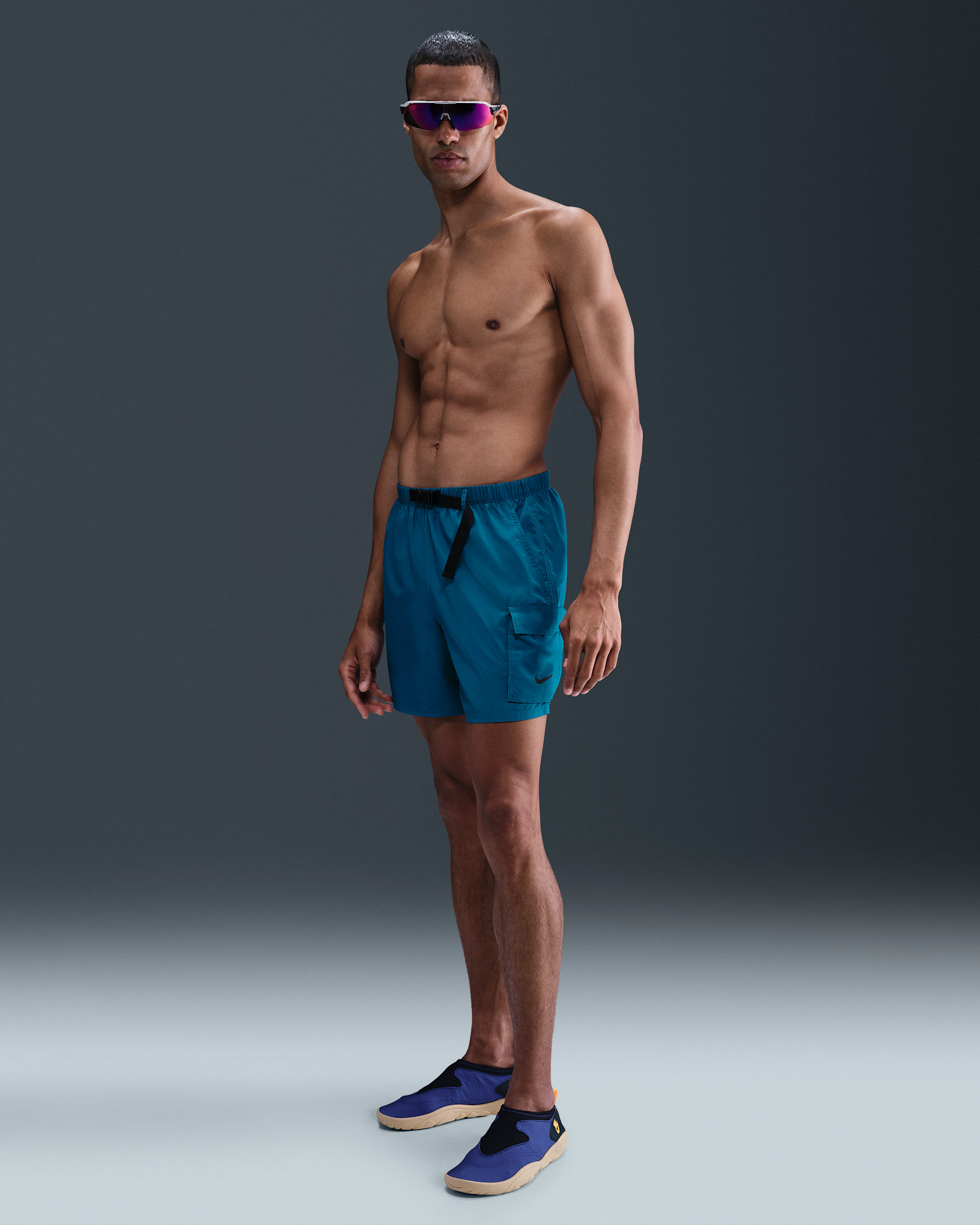 Shorts cargo con forro de ropa interior de 13 cm Nike Swim Voyage para hombre - Verde abismo/Negro/Negro