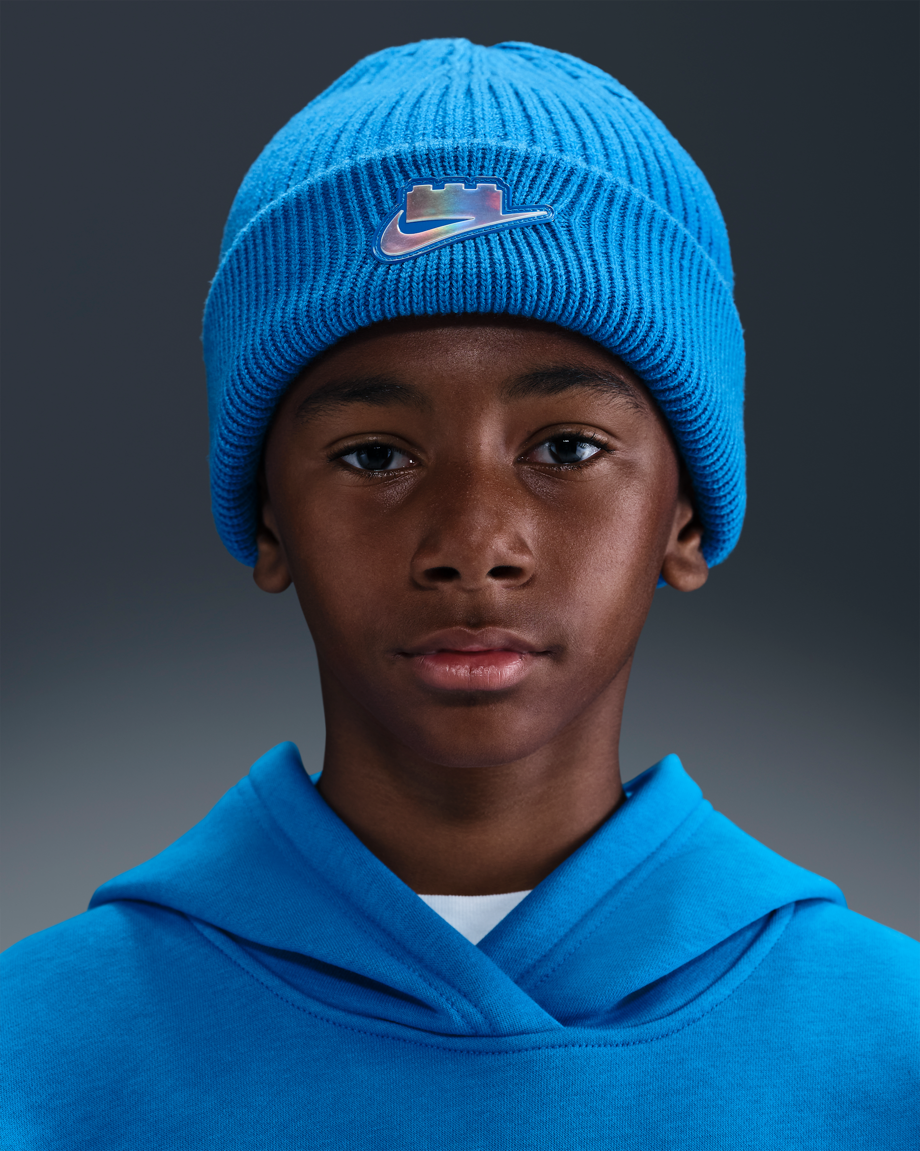 Gorro Peak para niños grandes Nike x LEGO® Collection - Cobalto motor/Azul valiente