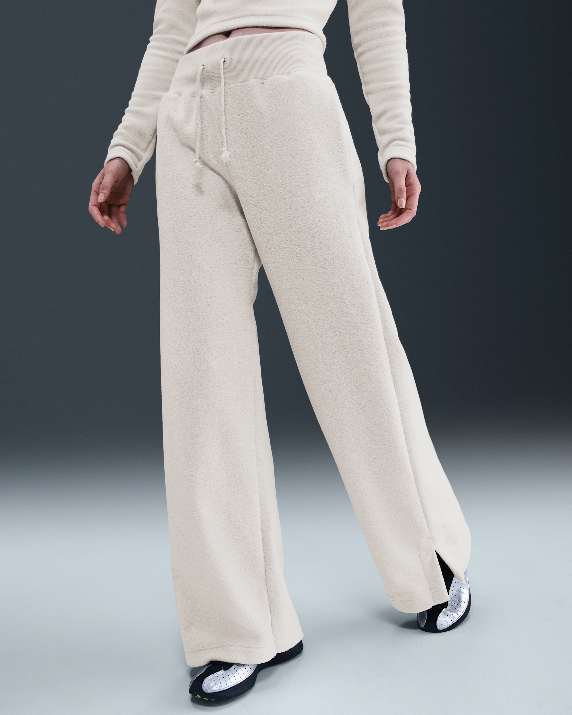 Nike Sportswear Phoenix Plush Women's High-Waisted Wide-Leg Cozy Fleece Pants