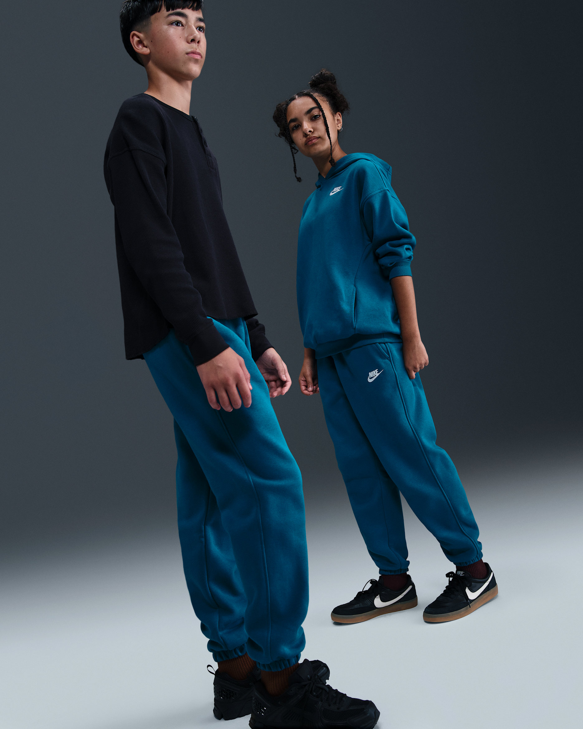 Nike Sportswear Club Fleece Big Kids' Loose Pants - Green Abyss/Green Abyss/White