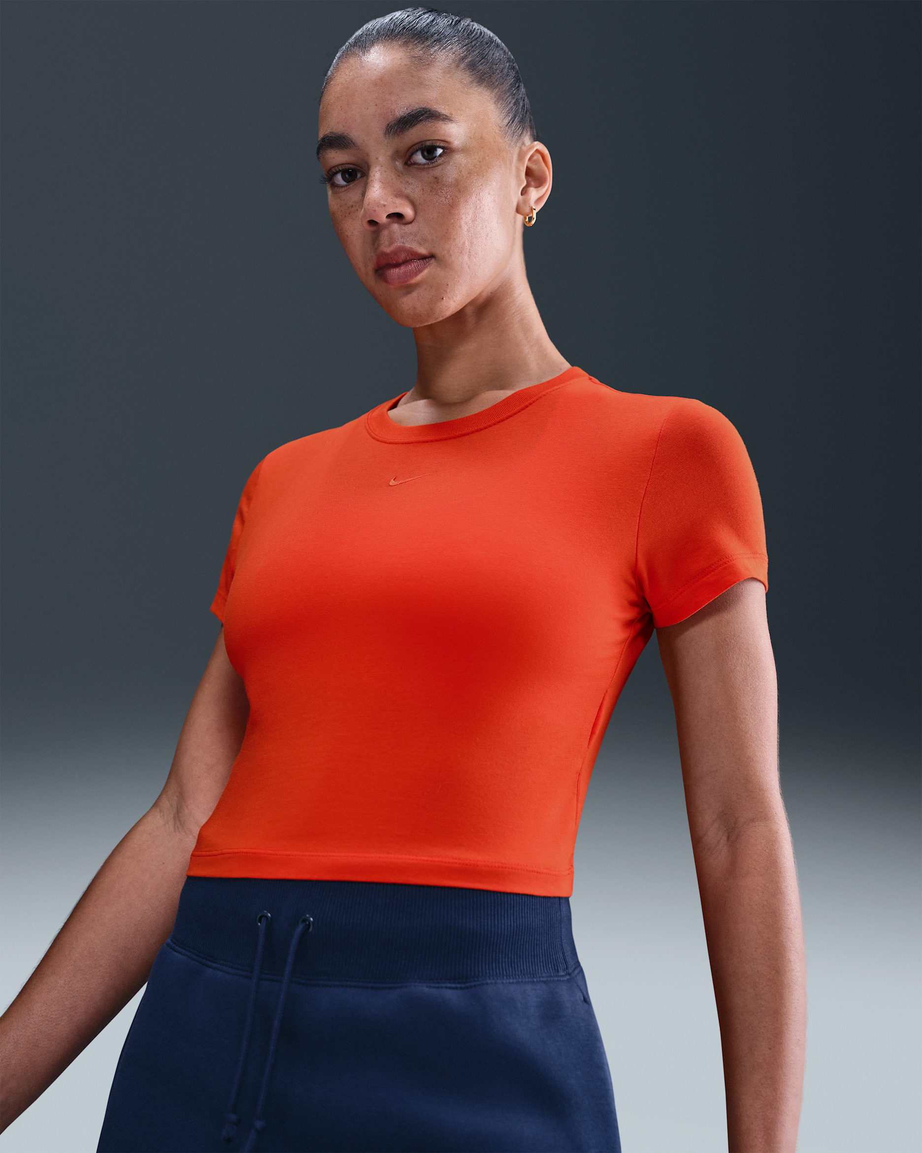 Nike Sportswear Chill Knit Women's Cropped T-Shirt - Picante Red