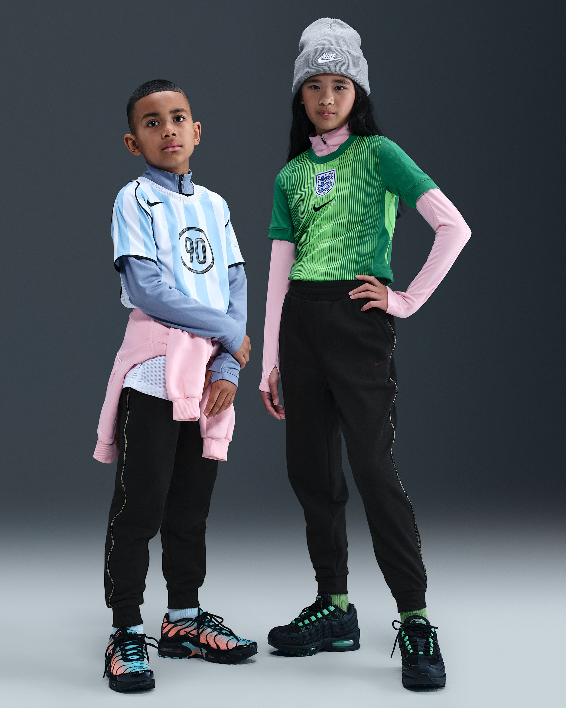 Nike Sportswear Club Big Kids' French Terry Joggers - Black/Burgundy Crush