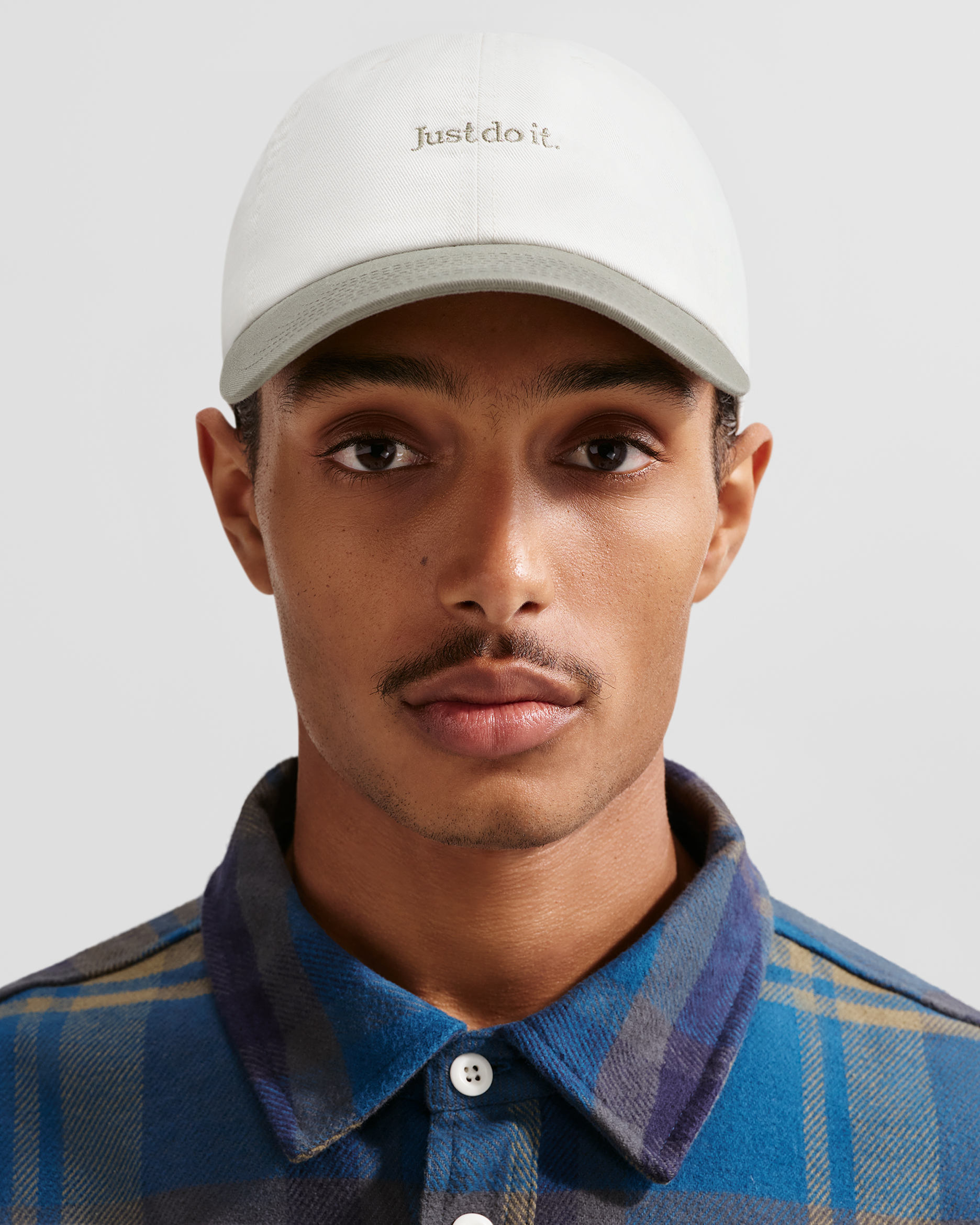 Nike Club Unstructured JDI Cap - Sail/Light Army/Light Army