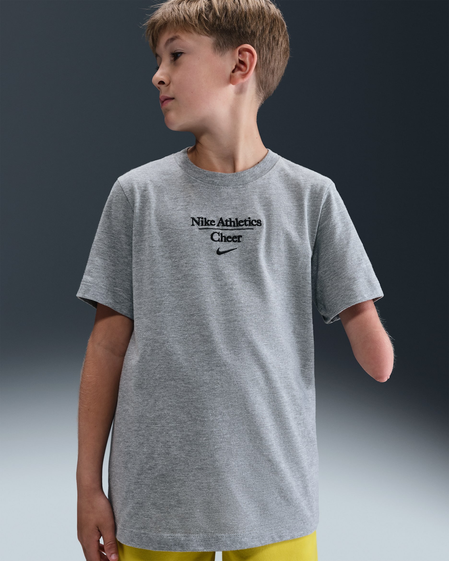 Playera para niños talla grande Nike Cheer - Gris oscuro jaspeado