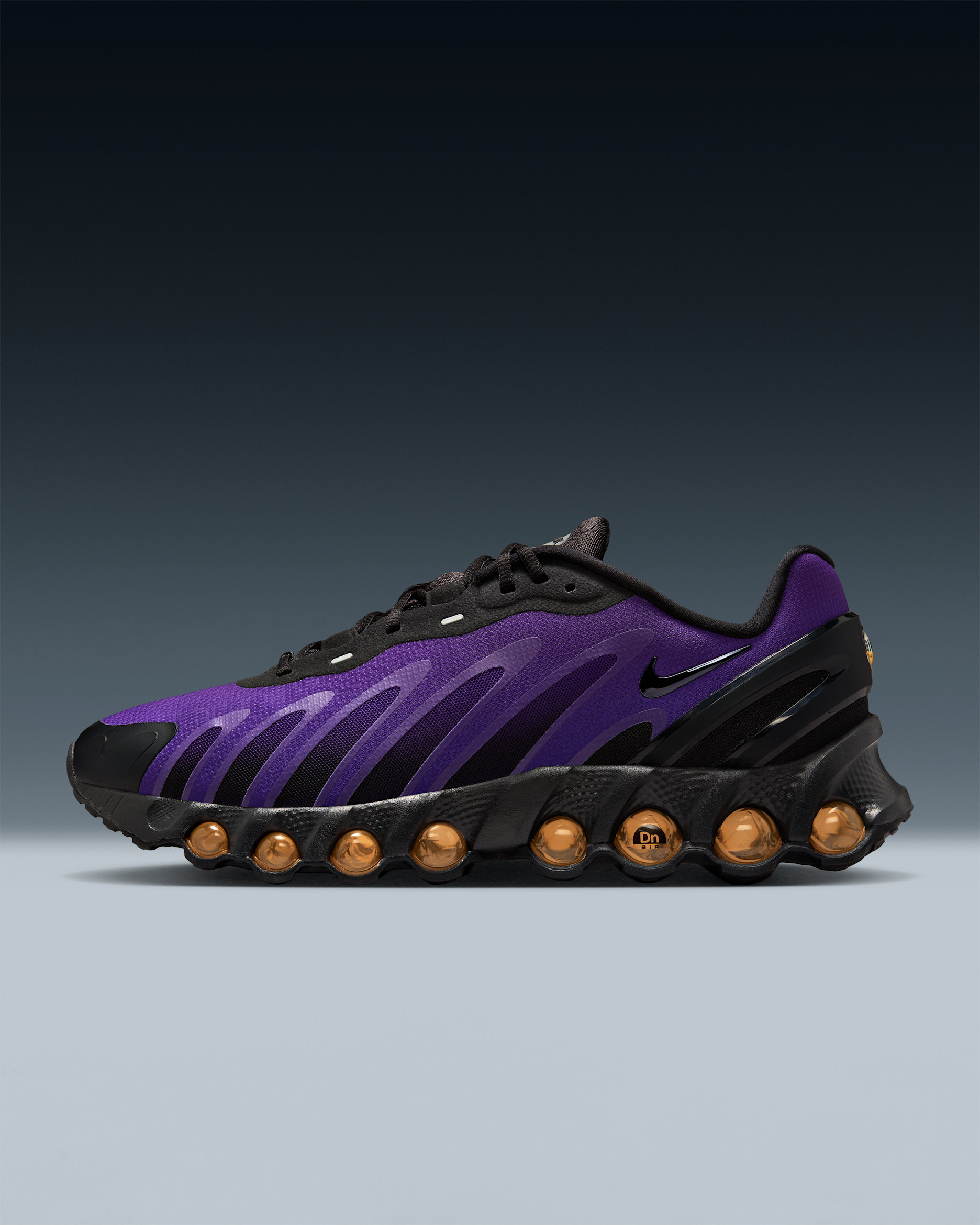 รองเท้าผู้ชาย Nike Air Max Dn8 - ดำ/Indigo Burst/Total Orange/Fierce Purple