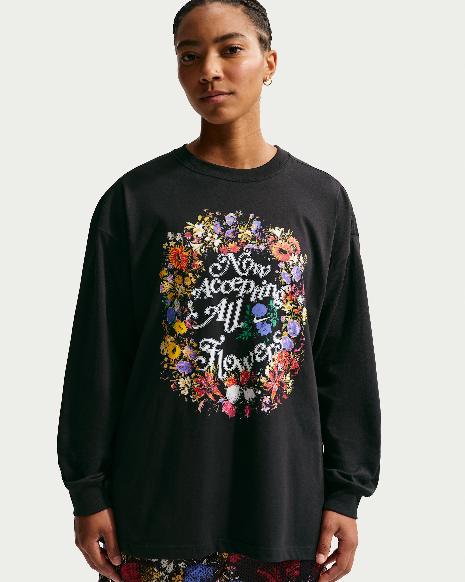 Nike Women's Long-Sleeve Basketball T-Shirt - Black