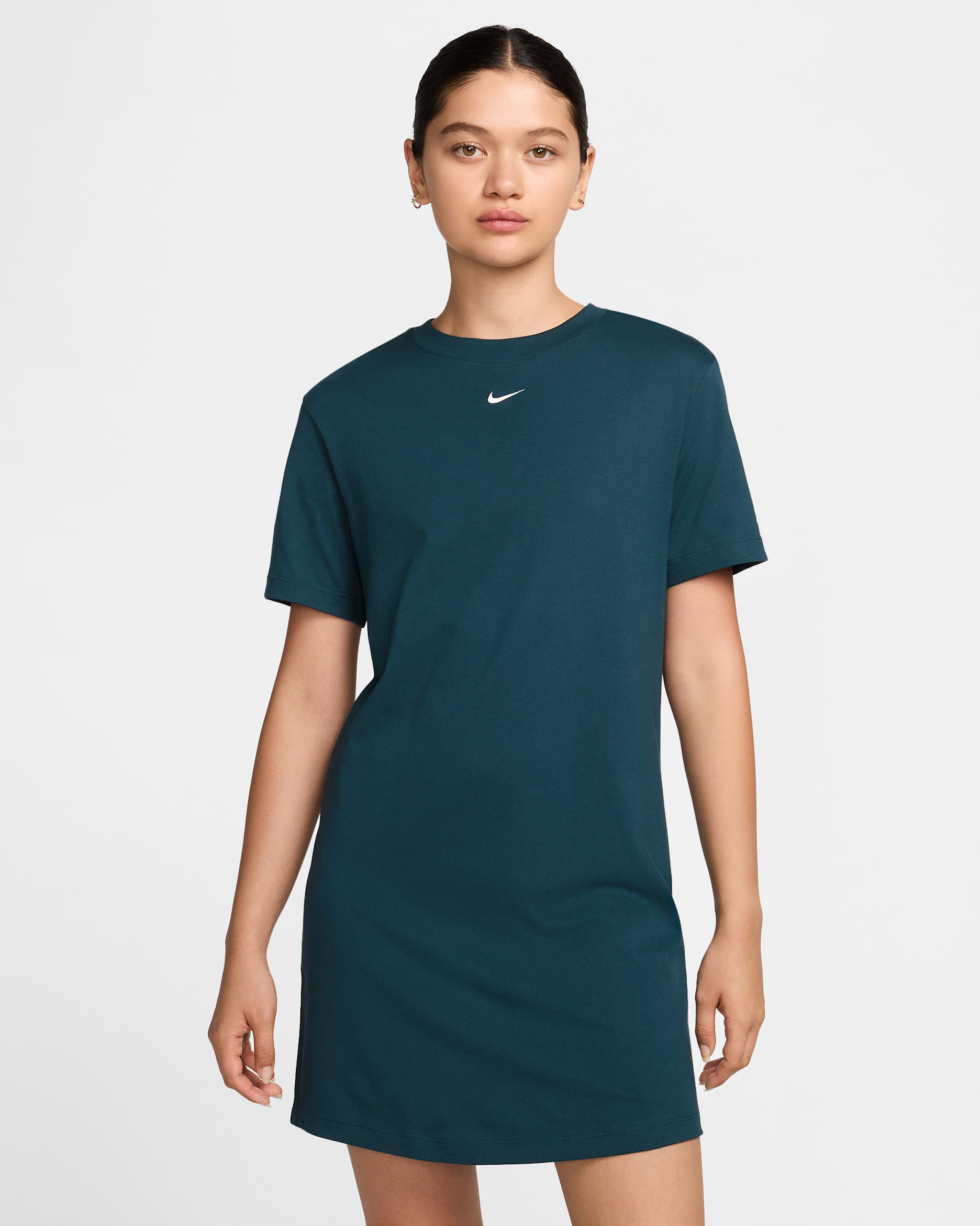 ナイキ スポーツウェア エッセンシャル ウィメンズ ショートスリーブ Tシャツ ドレス - アーモリーネイビー/セイル