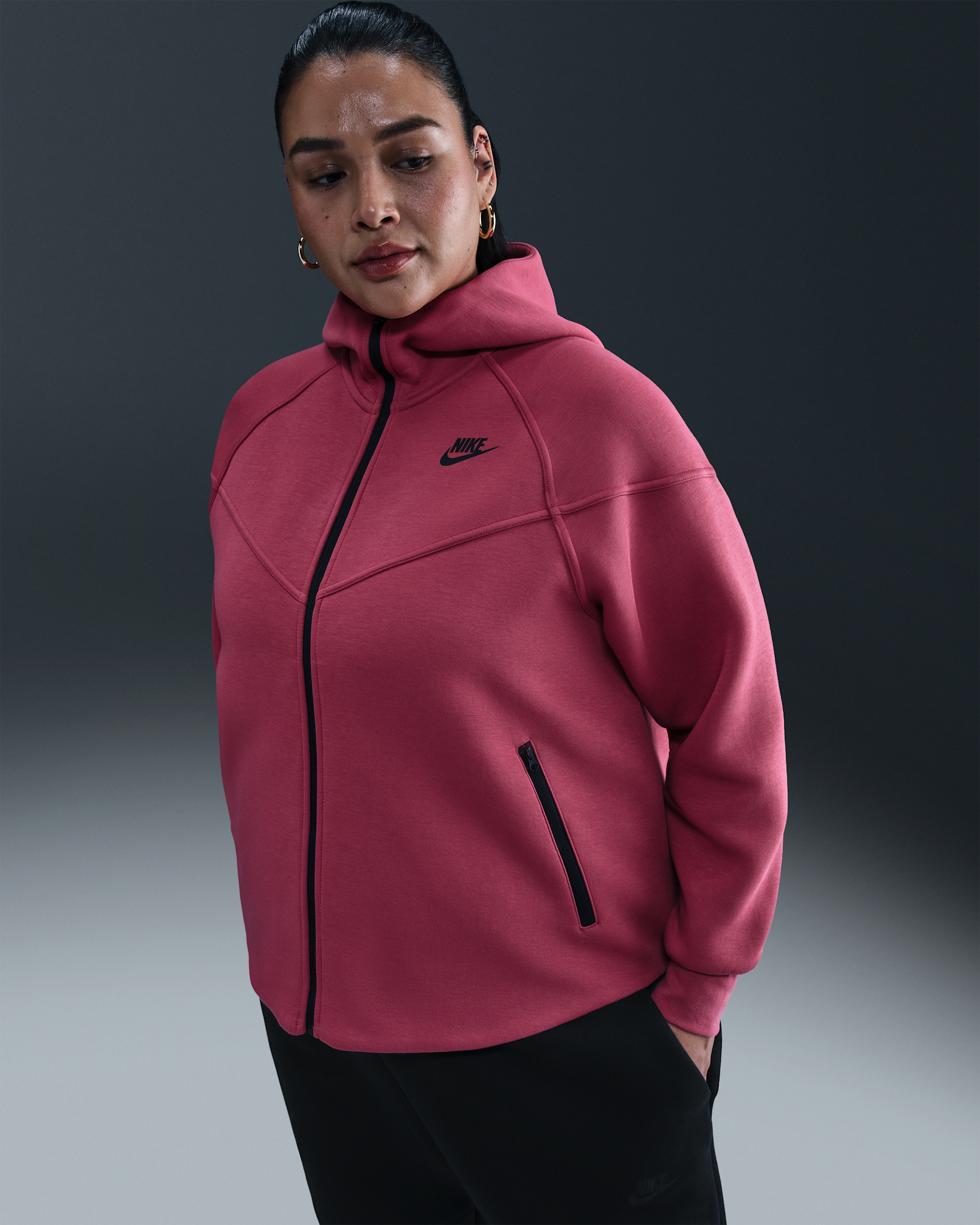 Sudadera con gorro de cierre completo para mujer talla grande Nike Sportswear Tech Fleece Windrunner - Remolacha dulce/Negro