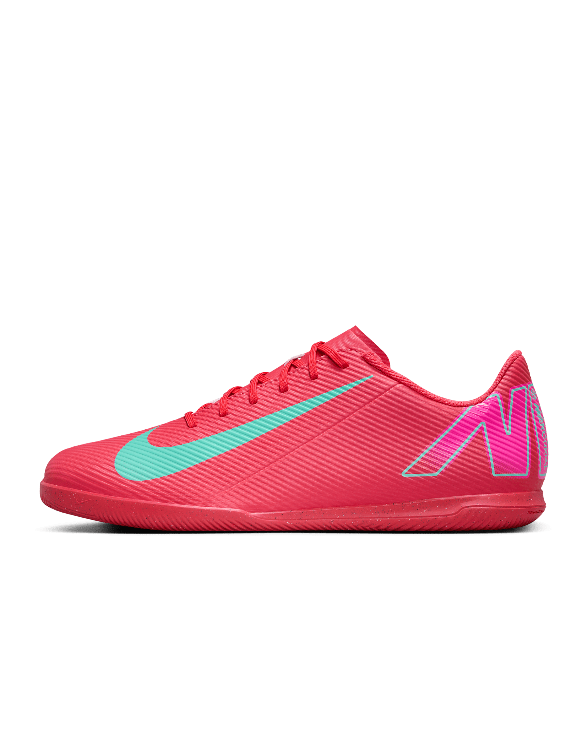 Tacos de fútbol para cancha cubierta de corte low Nike Mercurial Vapor 16 Club - Brasa resplandor/Verde aurora