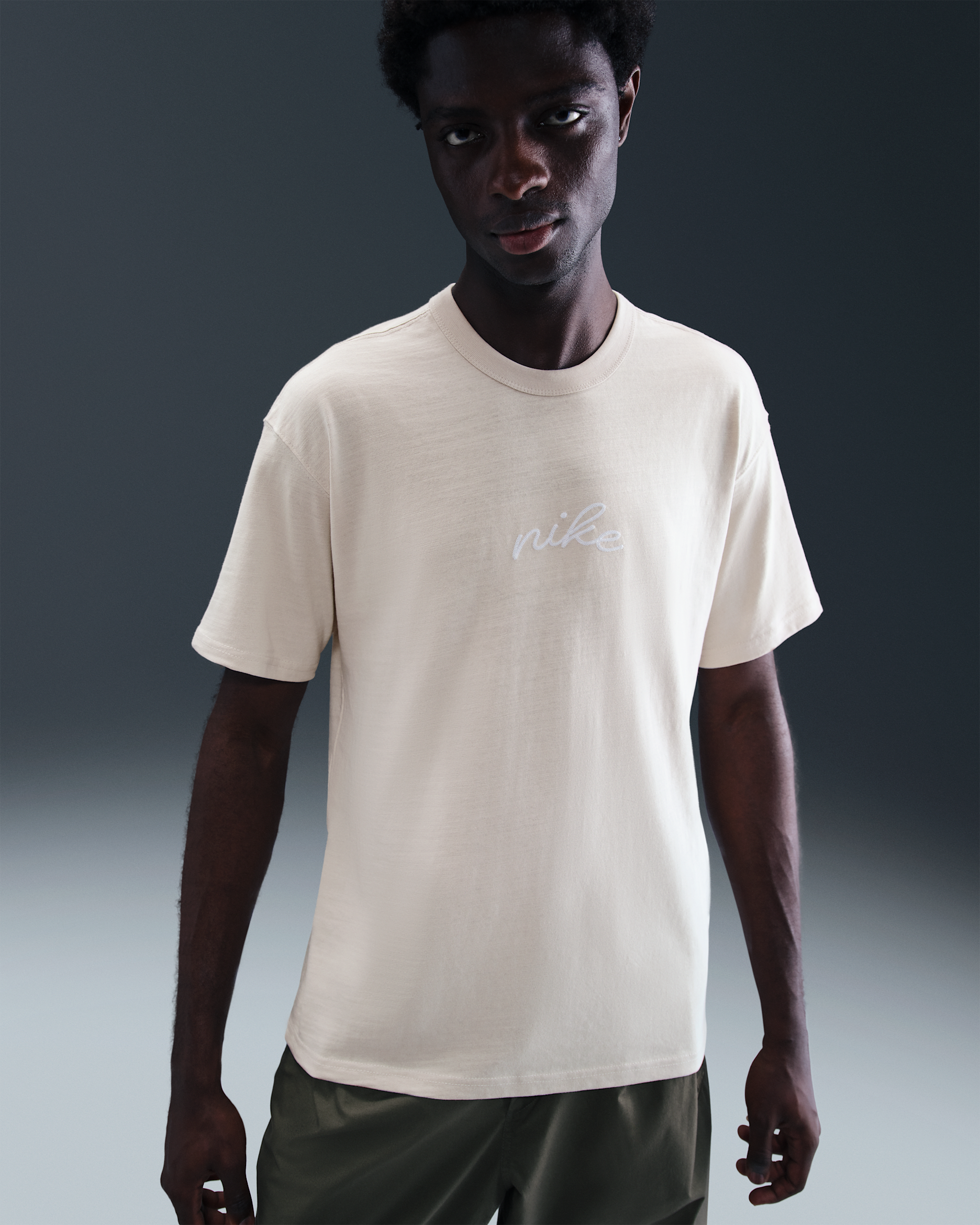 Nike Sportswear Premium Essentials Men's T-shirt - Light Bone