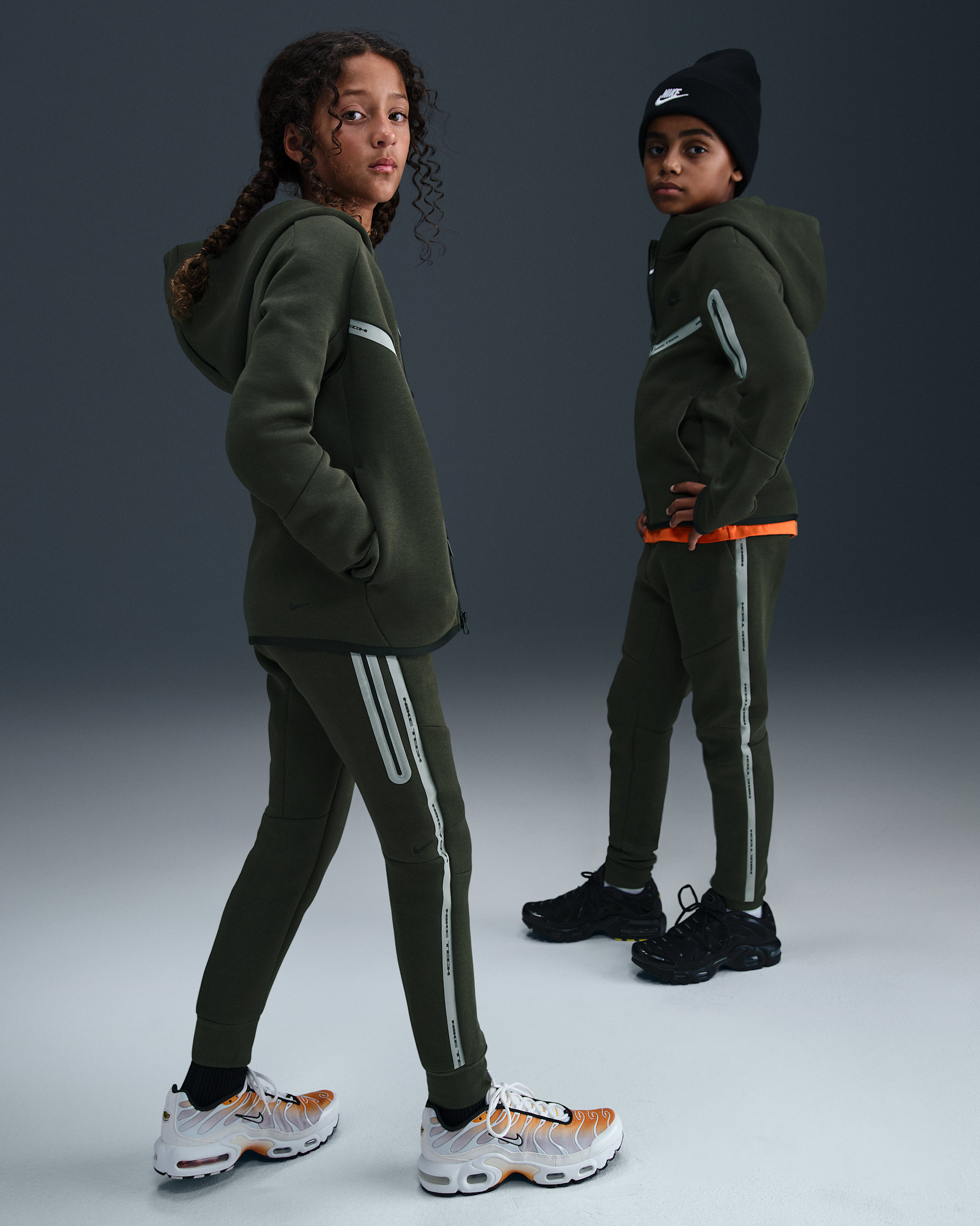 Nike Sportswear Tech Fleece Big Kids' (Boys') Joggers - Sequoia/Black/Black