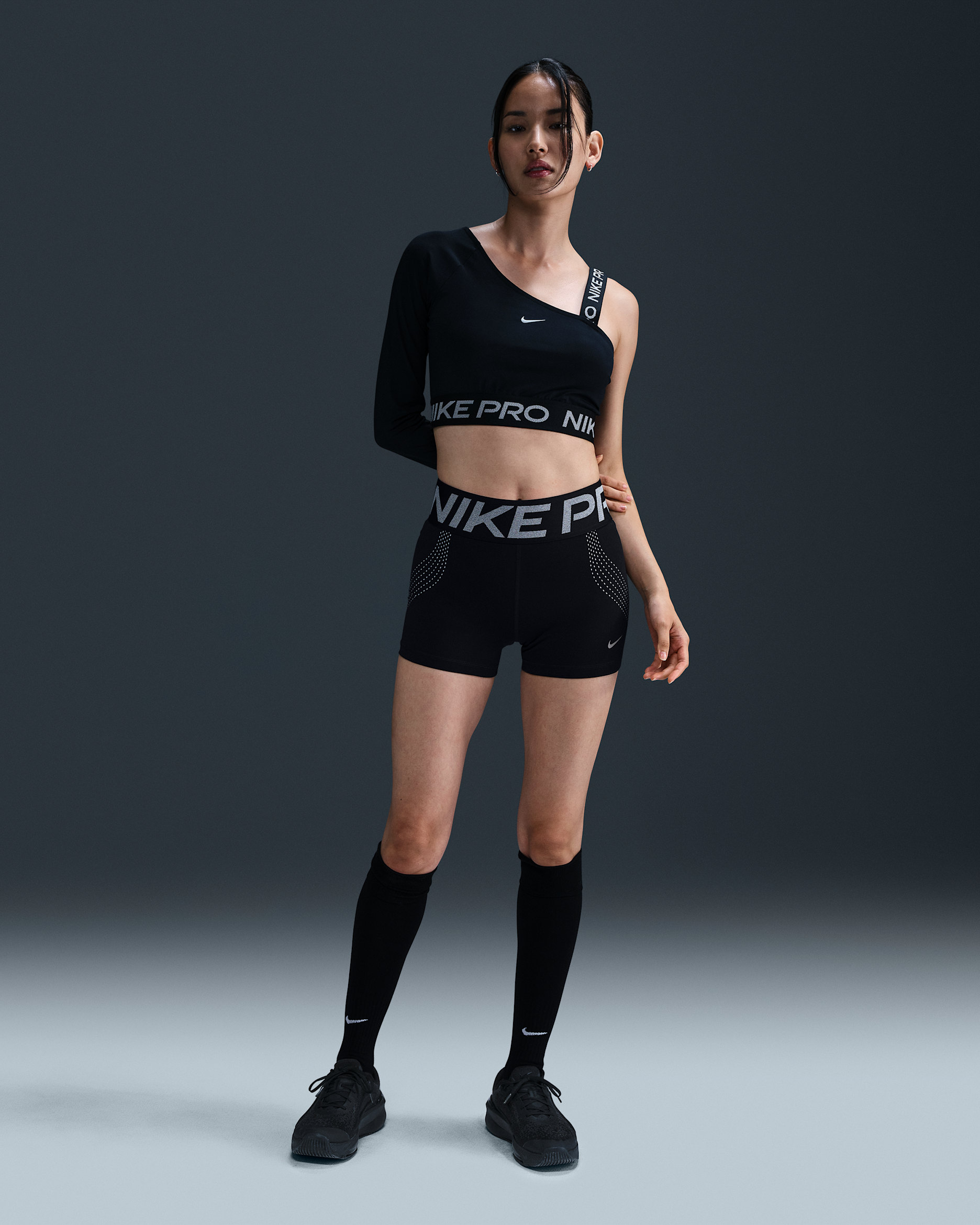 กางเกงปั่นจักรยานขาสั้น 3 นิ้วเอวสูงผู้หญิง Nike Pro Sculpt - ดำ