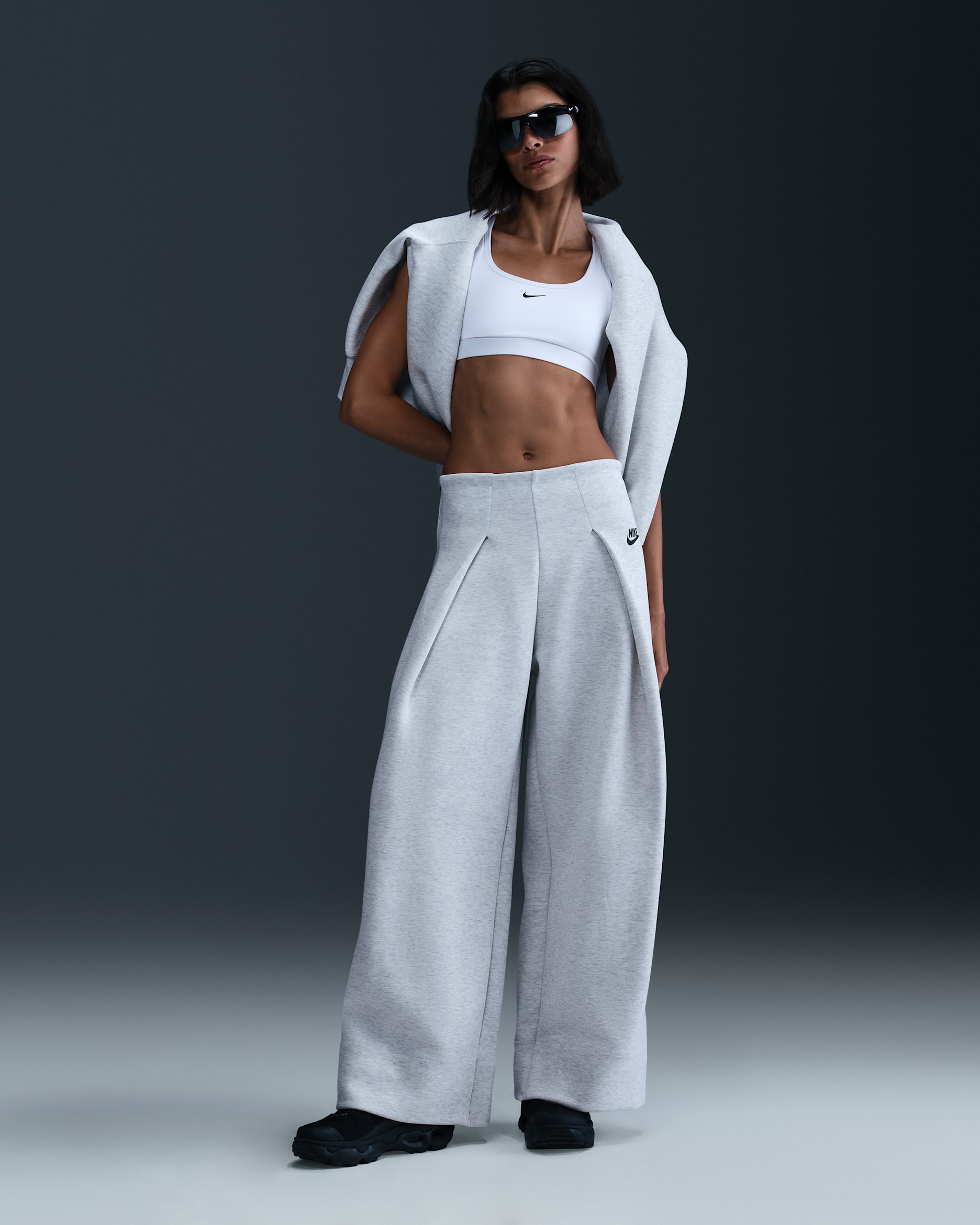 Nike Sportswear Tech Fleece Women's High-Waisted Pleated Pants - Light Grey/Heather/Black