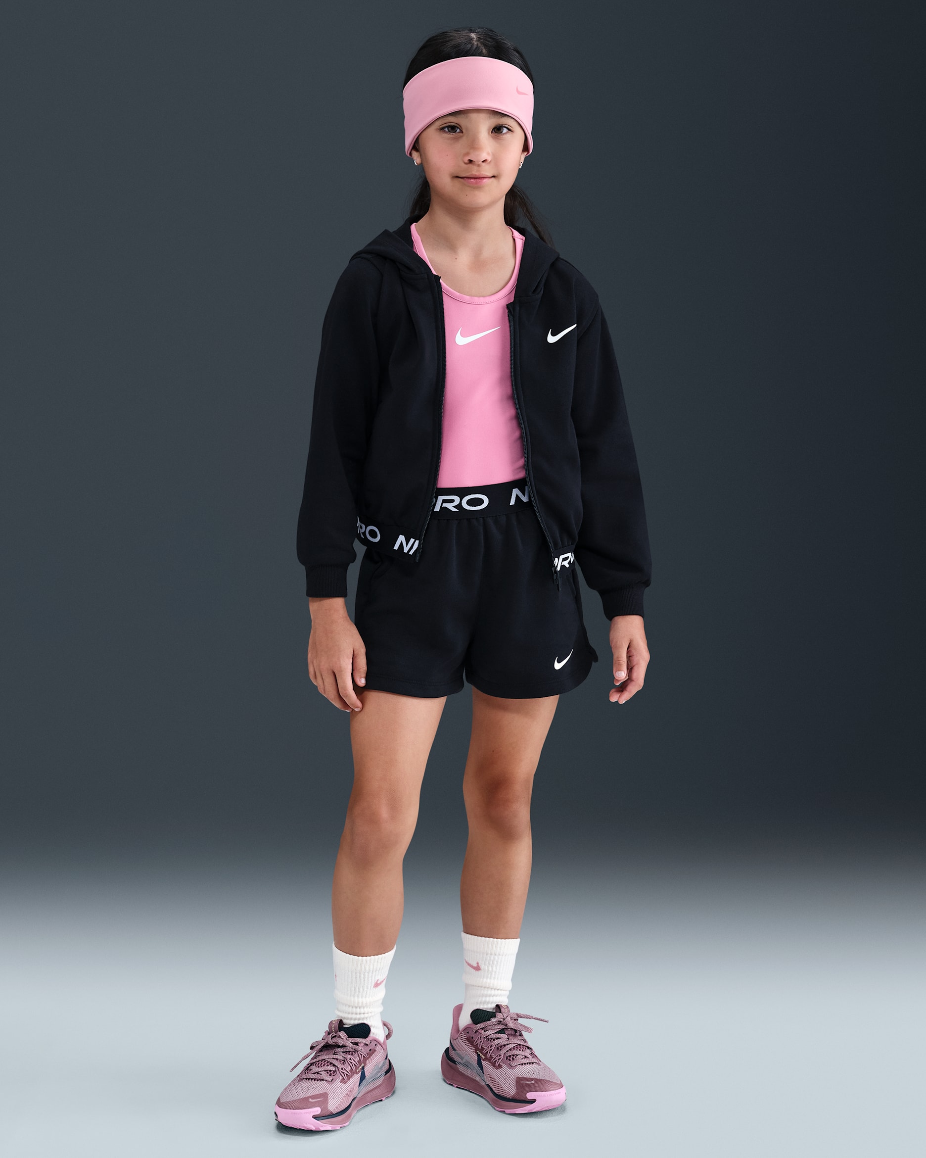 Shorts de French Terry Pro para niños talla pequeña Nike Dri-FIT Essentials - Negro
