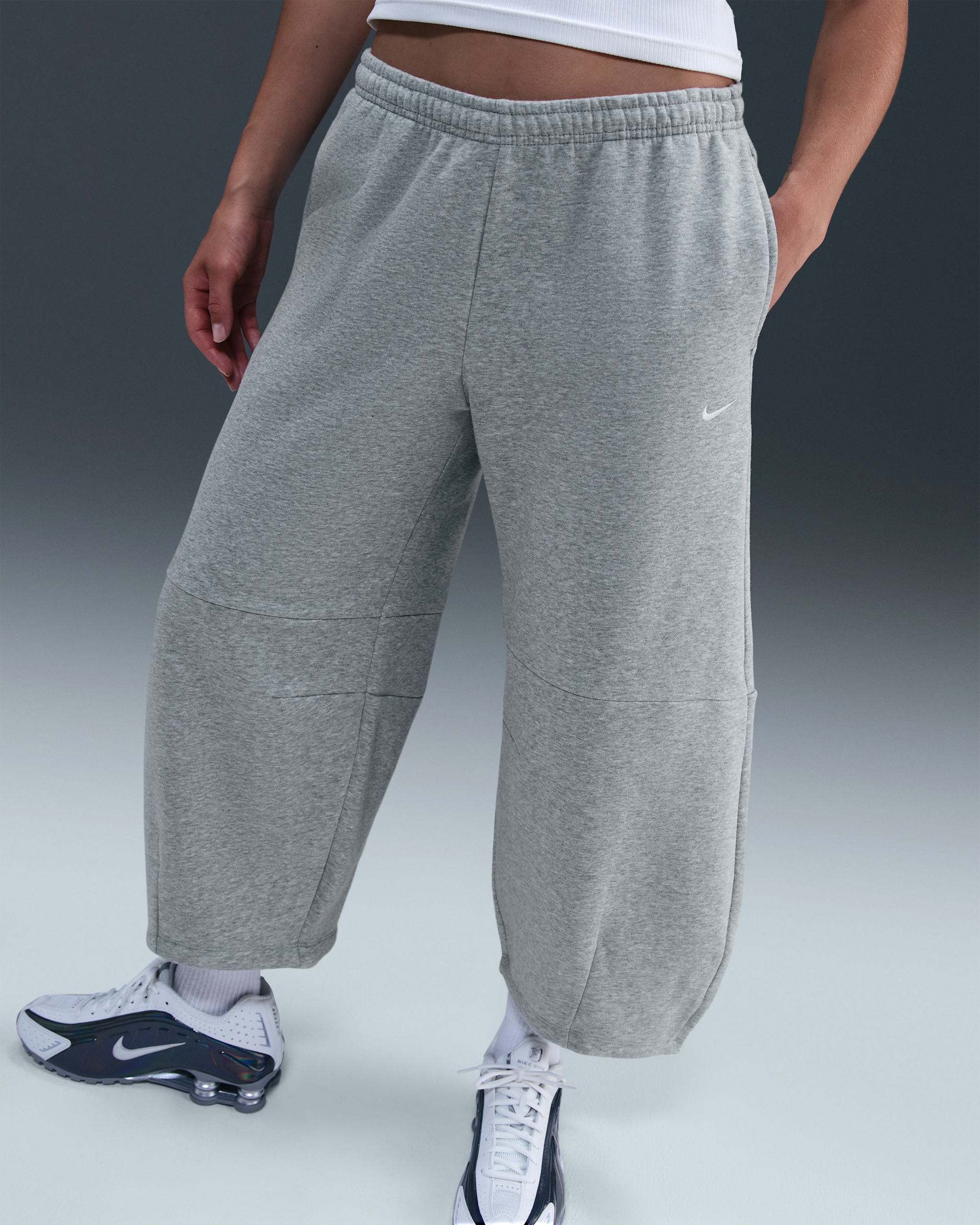 Nike Sportswear Phoenix Fleece Women's Loose Mid-Rise Barrel Pants