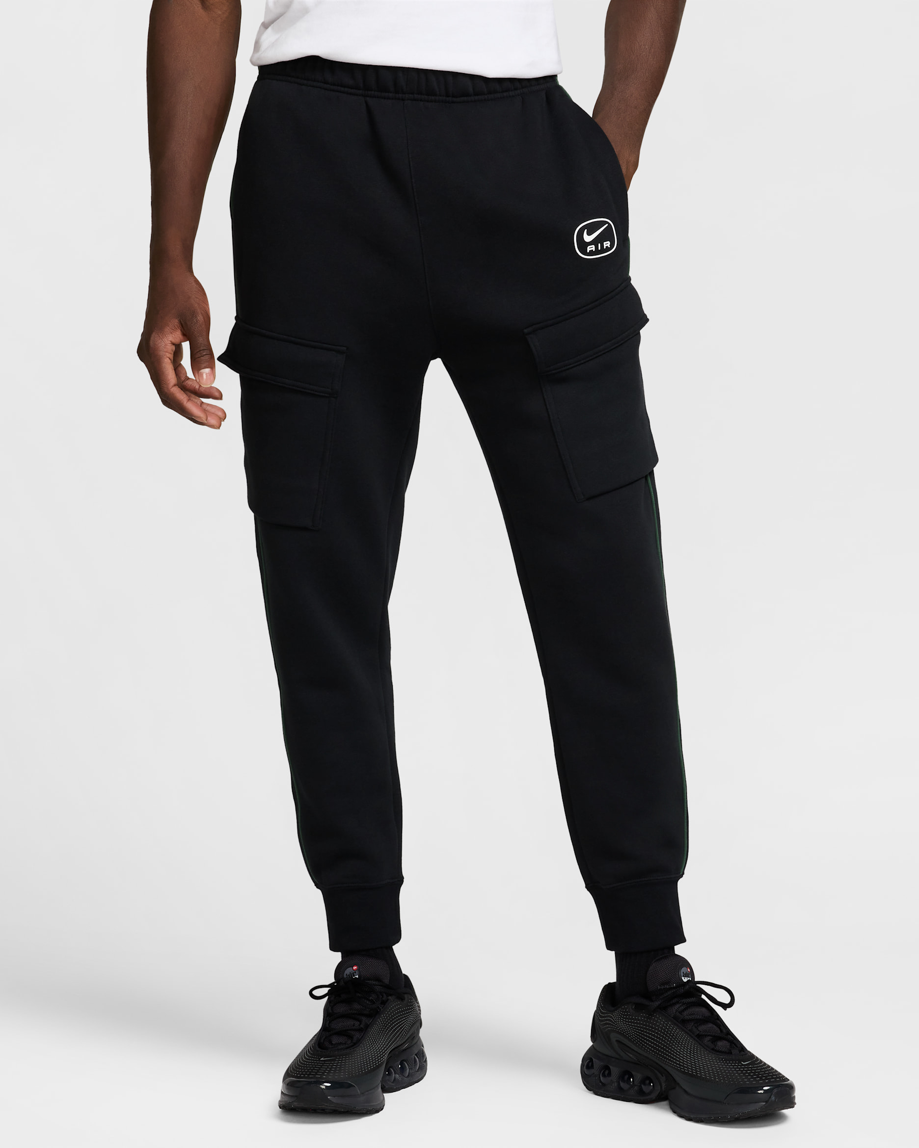 Nike Air Men's Fleece Cargo Trousers - Black/Fir
