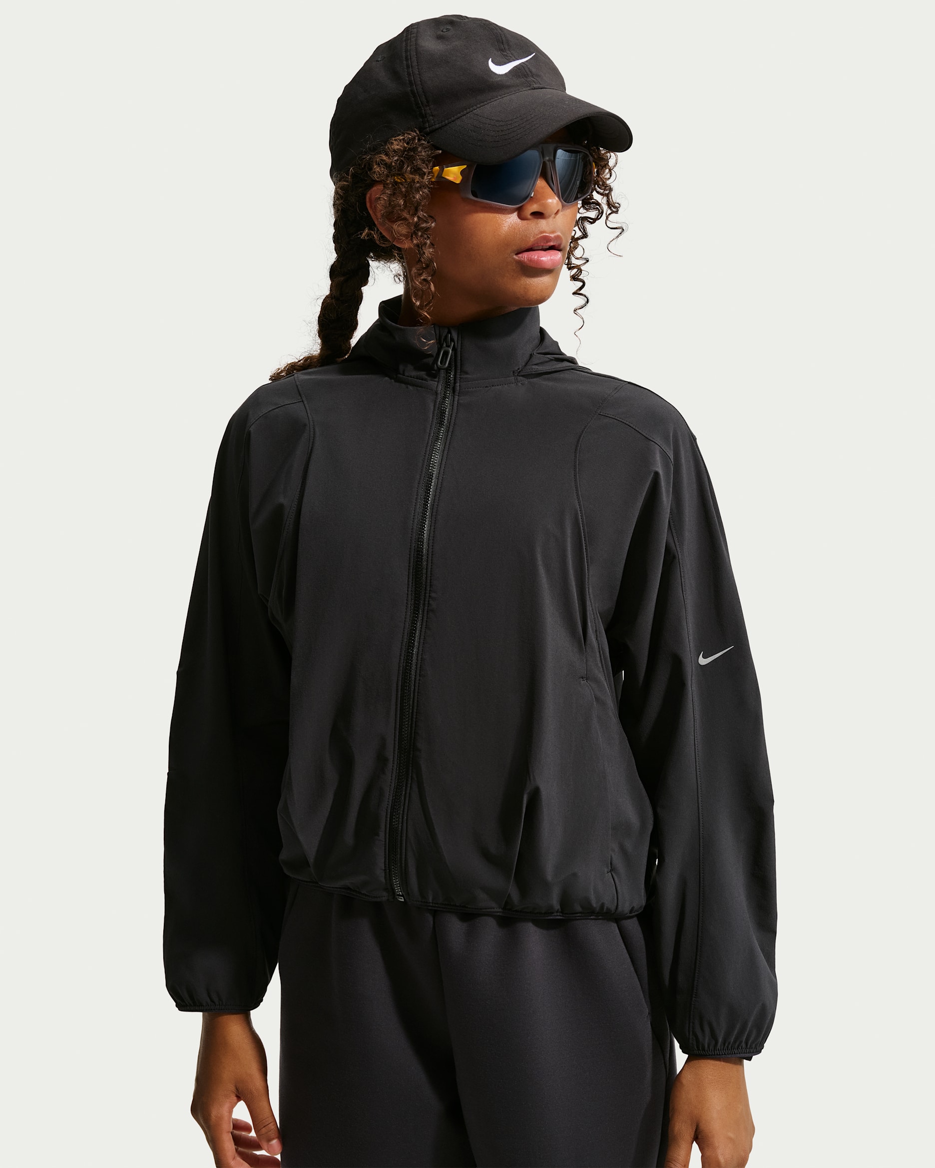 Nike MAVN Girls' Water-Repellent UV Woven Jacket - Black/Black/Black