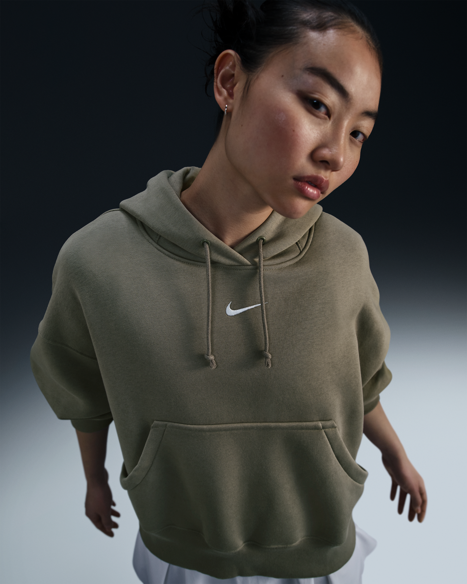 나이키 스포츠웨어 피닉스 플리스 여성 오버-오버사이즈 풀오버 후디 - 라이트 아미/세일