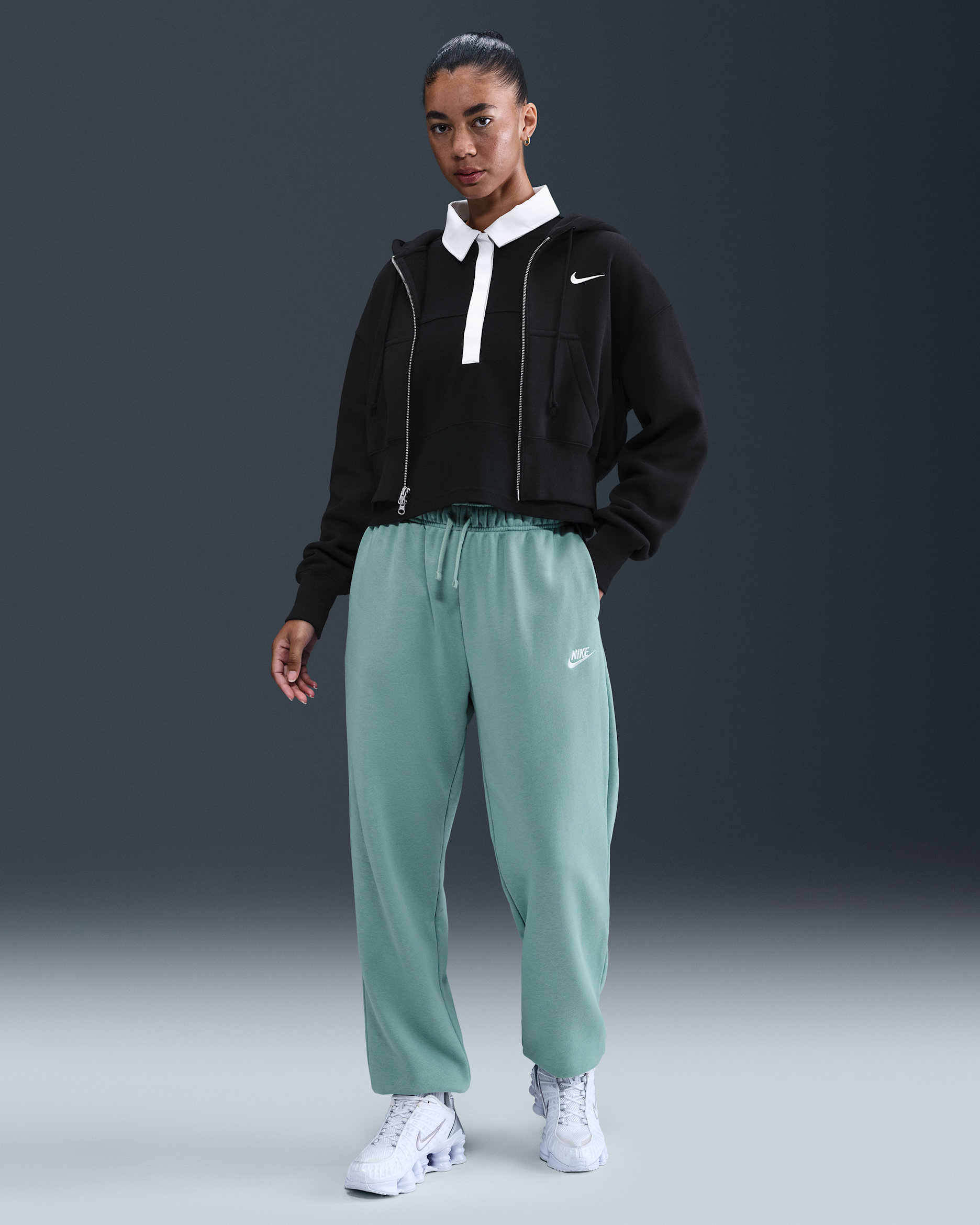 Nike Sportswear Club Fleece Women's Mid-Rise Oversized Sweatpants - Cannon/White