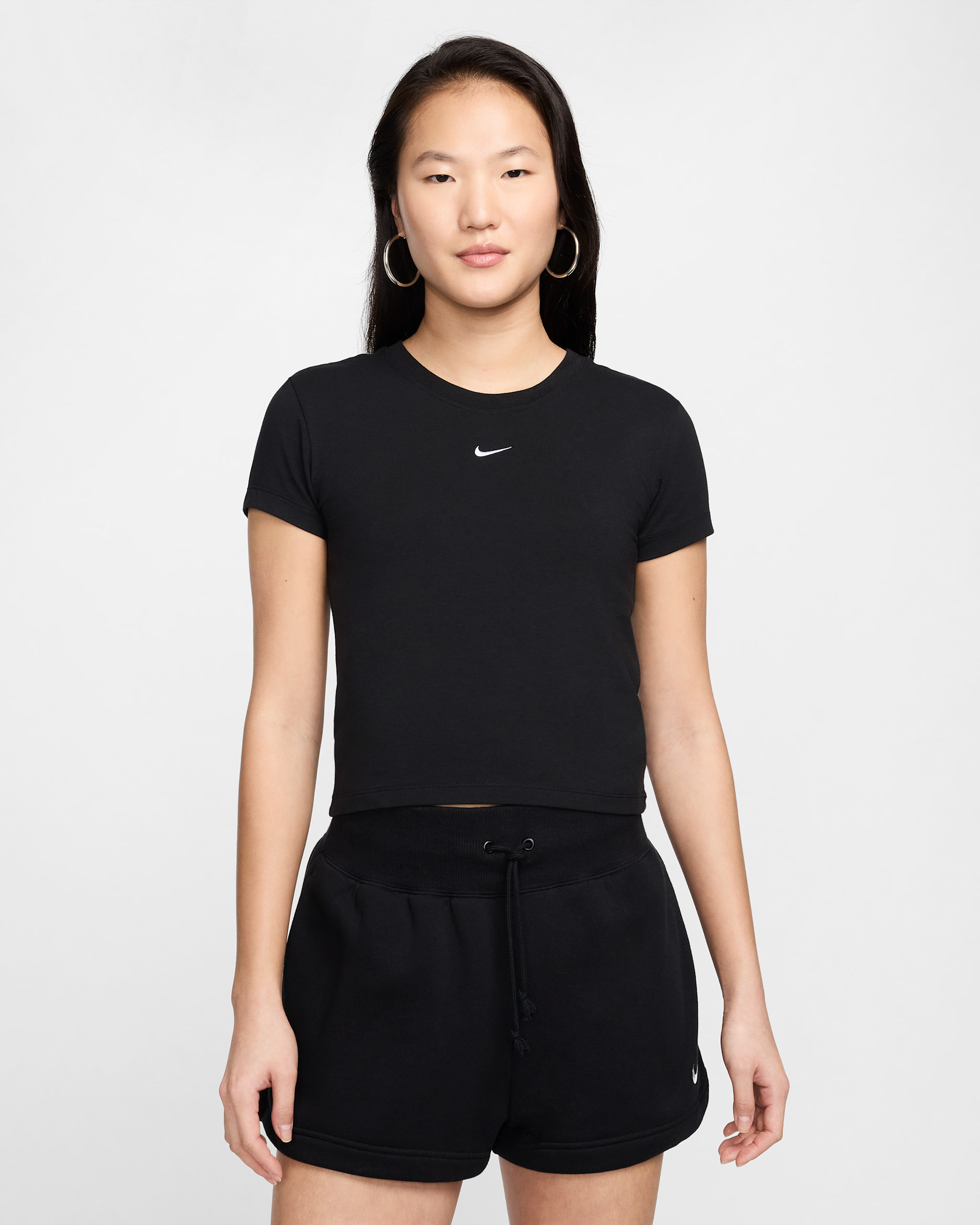เสื้อยืดผู้หญิง Nike Sportswear Chill Knit - ดำ/ขาว