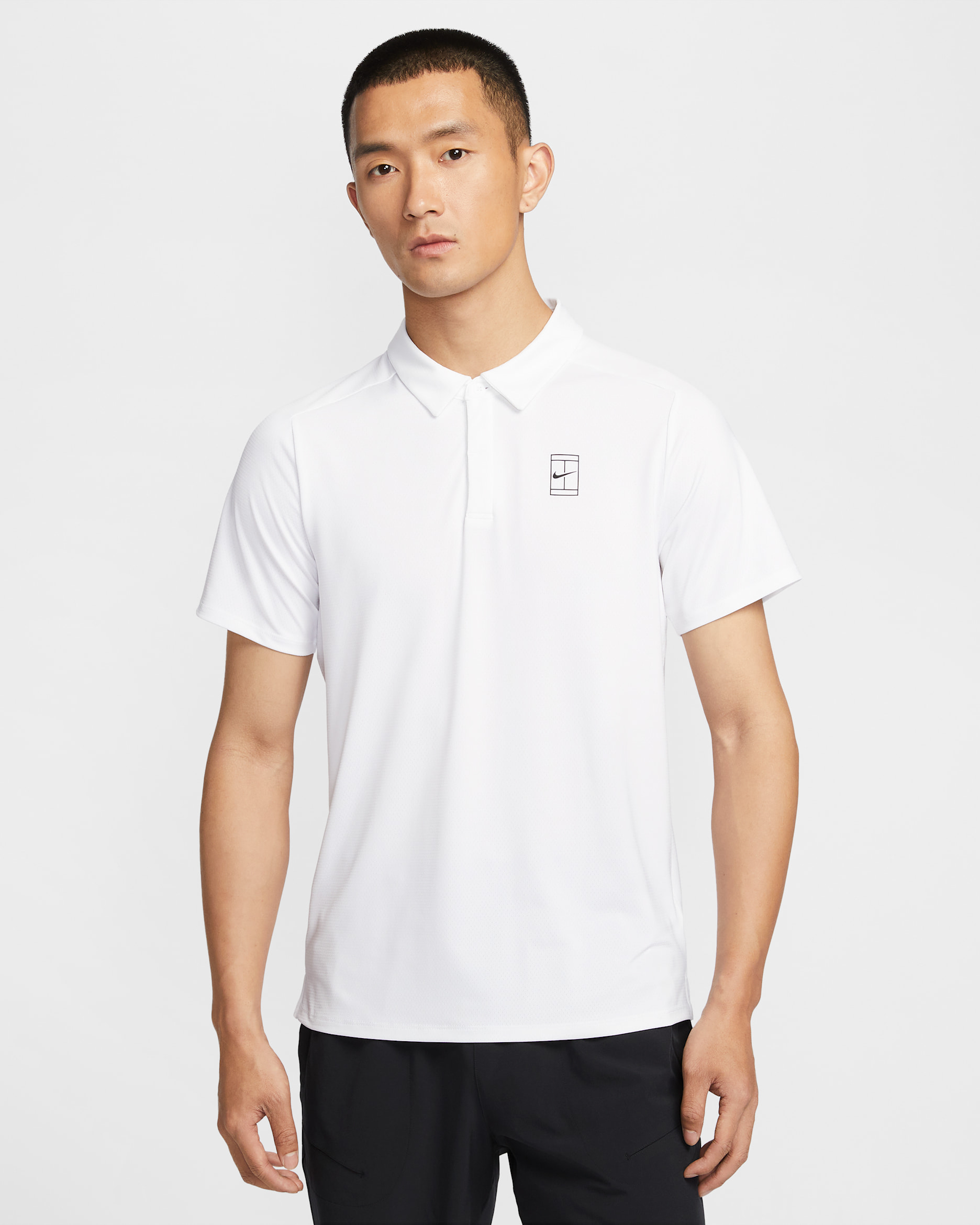 เสื้อโปโลเทนนิสผู้ชาย Dri-FIT NikeCourt Advantage - ขาว/ขาว/ดำ