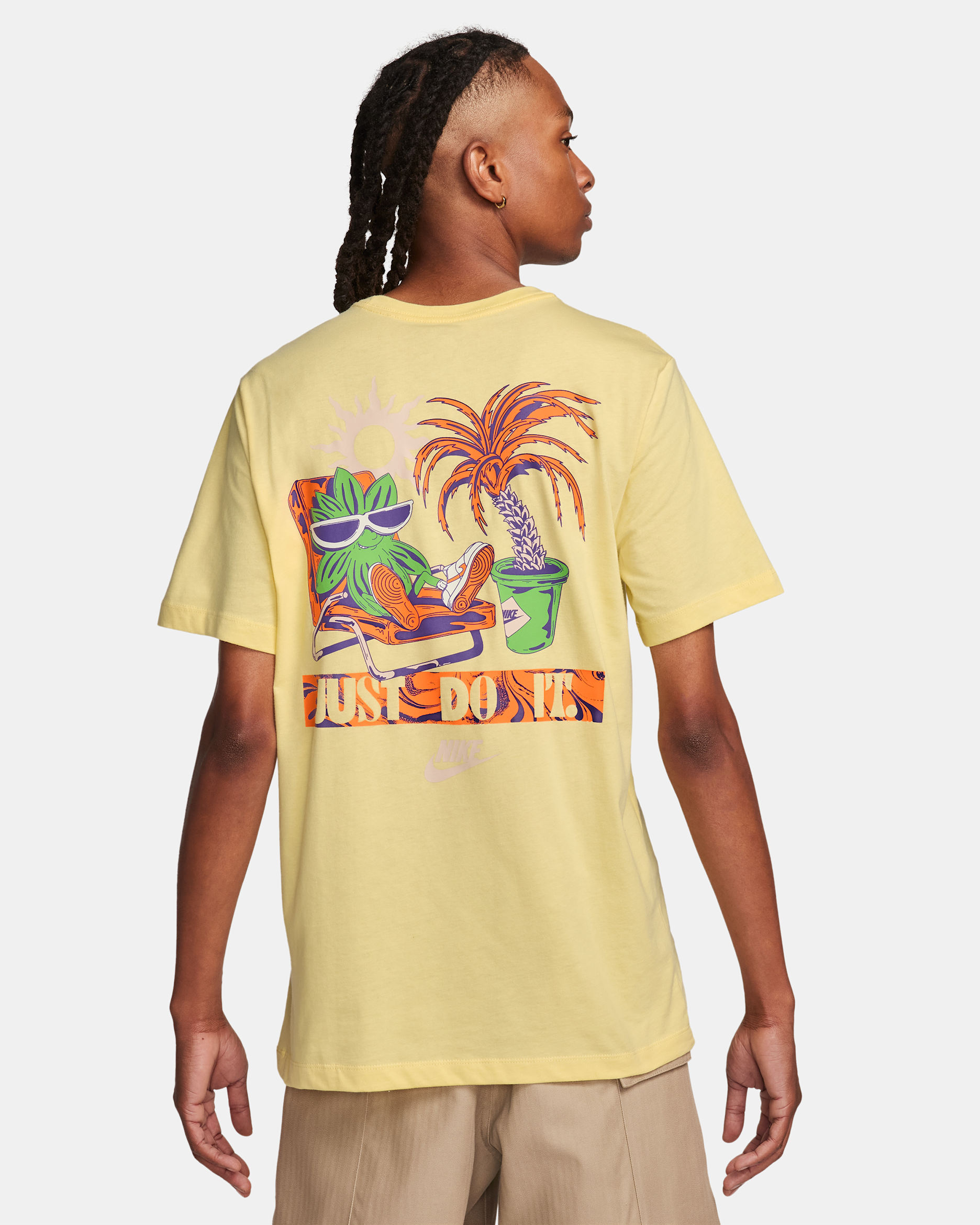 Nike Sportswear T-Shirt - Soft Yellow