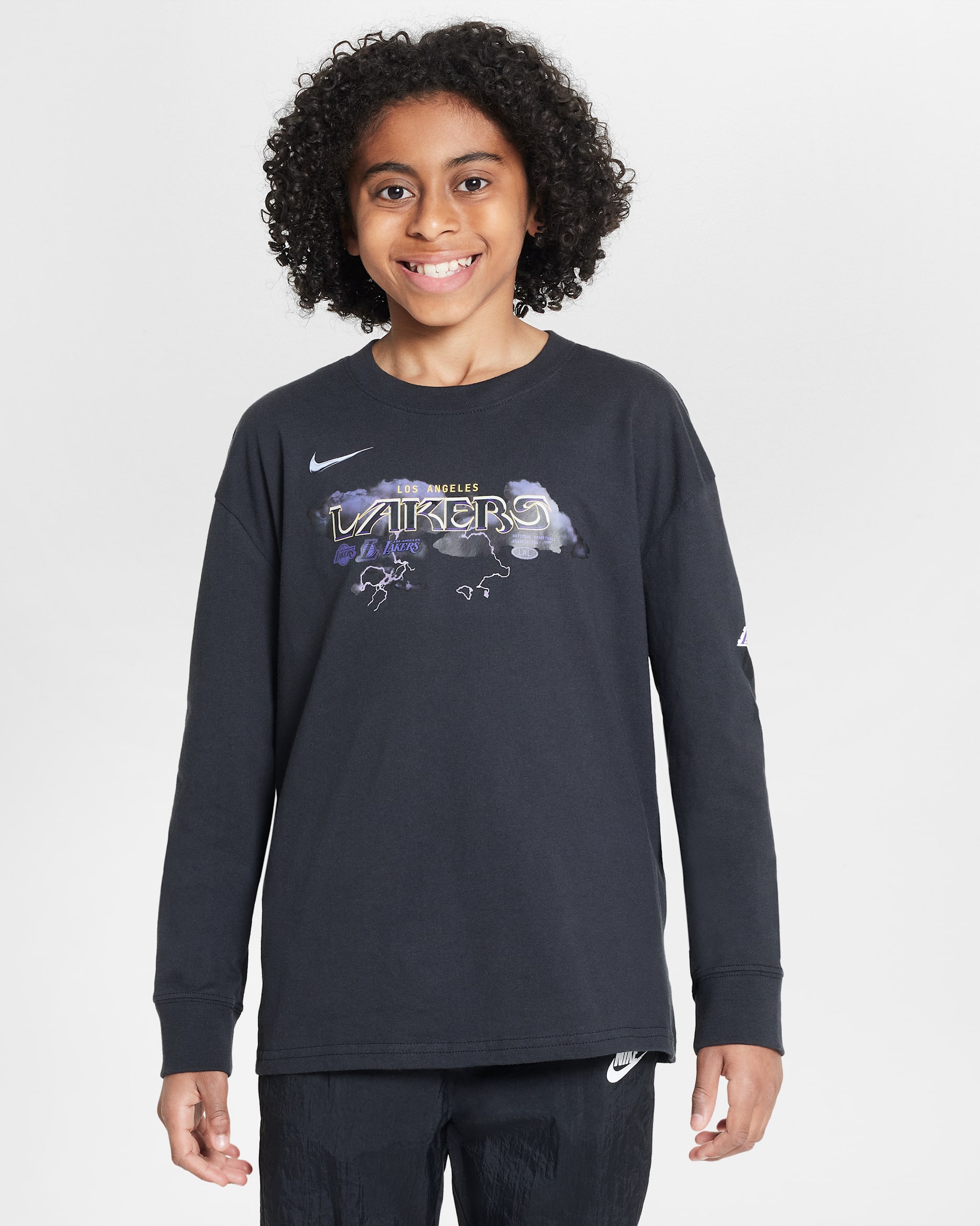 Los Angeles Lakers Essential Nike NBA Max90 Longsleeve (ältere Kinder, Jungen) - Schwarz
