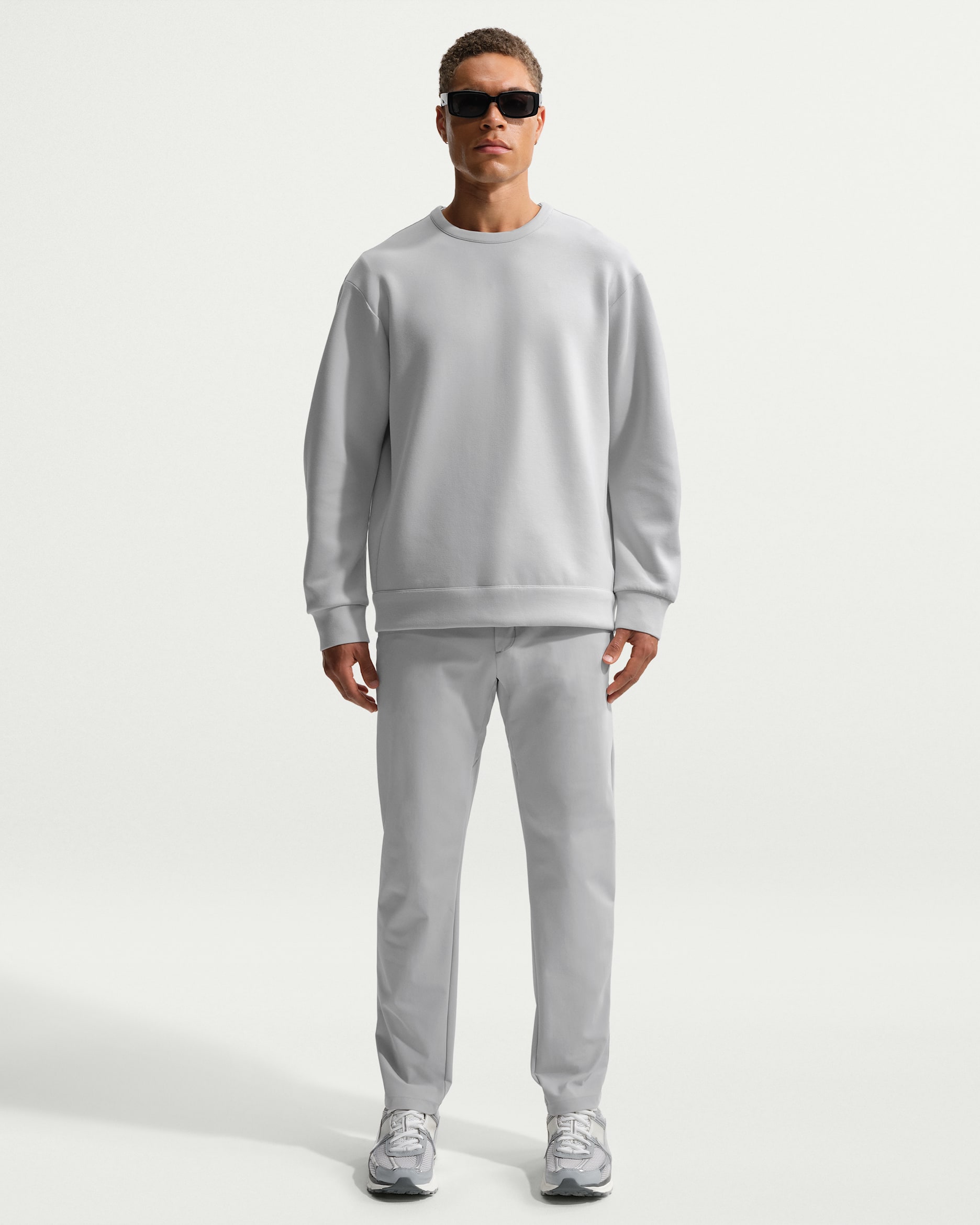 Nike 24.7 PerfectStretch Men's Dri-FIT Slim Chino Pants - Grey Fog/Light Smoke Grey