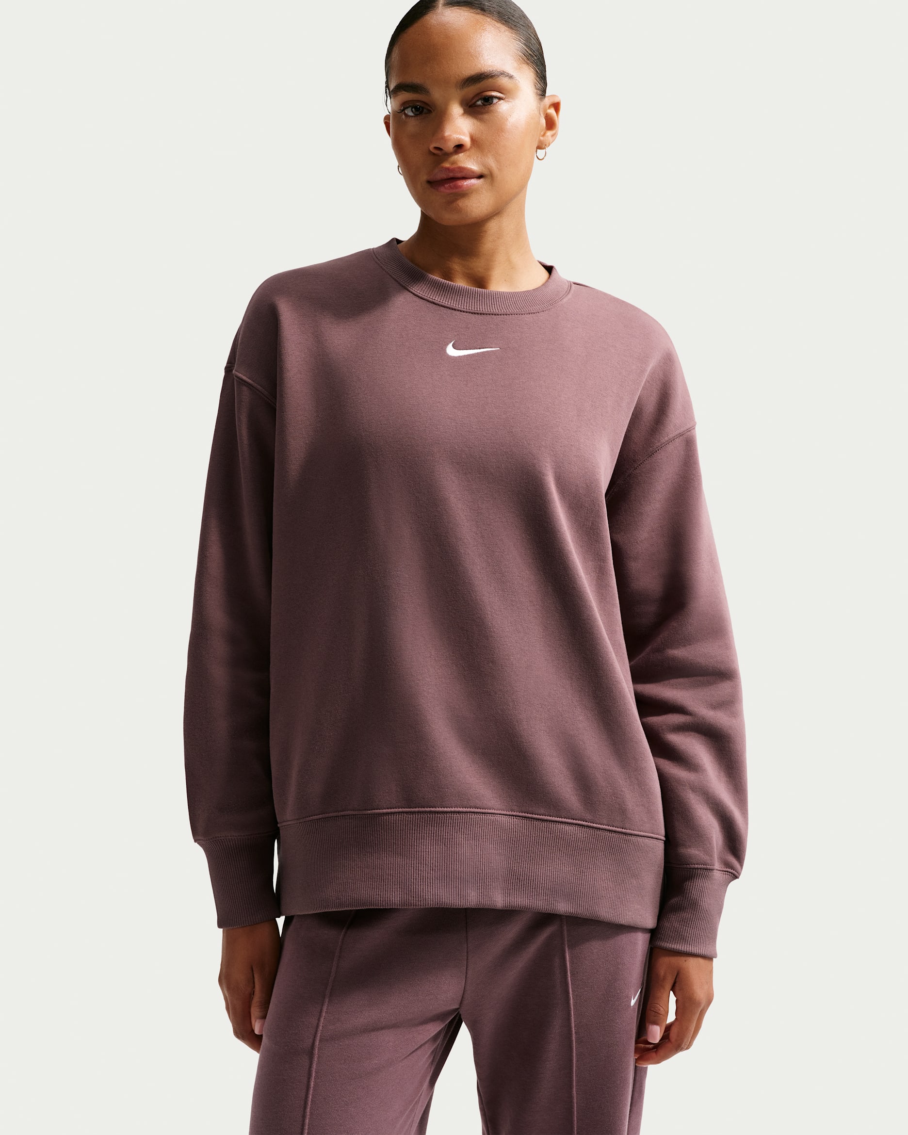 Nike Sportswear Phoenix Fleece Women's Oversized Crew-Neck Sweatshirt - Tattoo/Sail